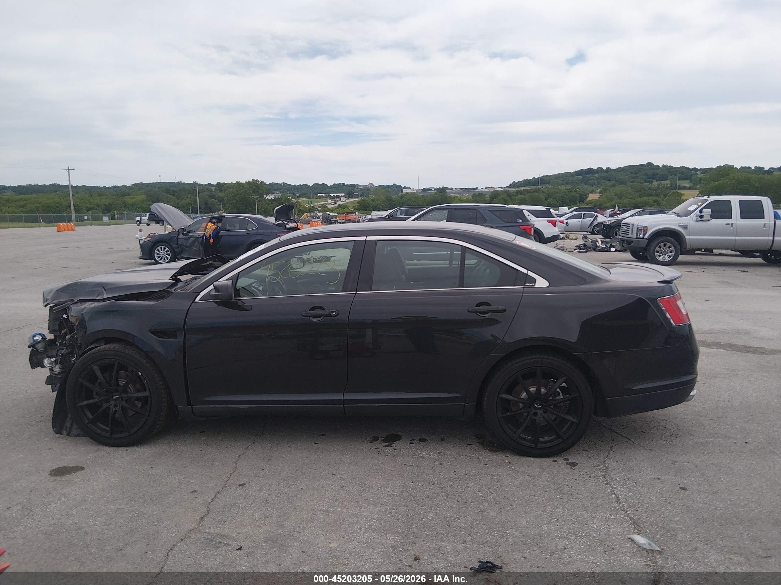 2010 Ford Taurus Sho Black vin: 1FAHP2KT2AG120480