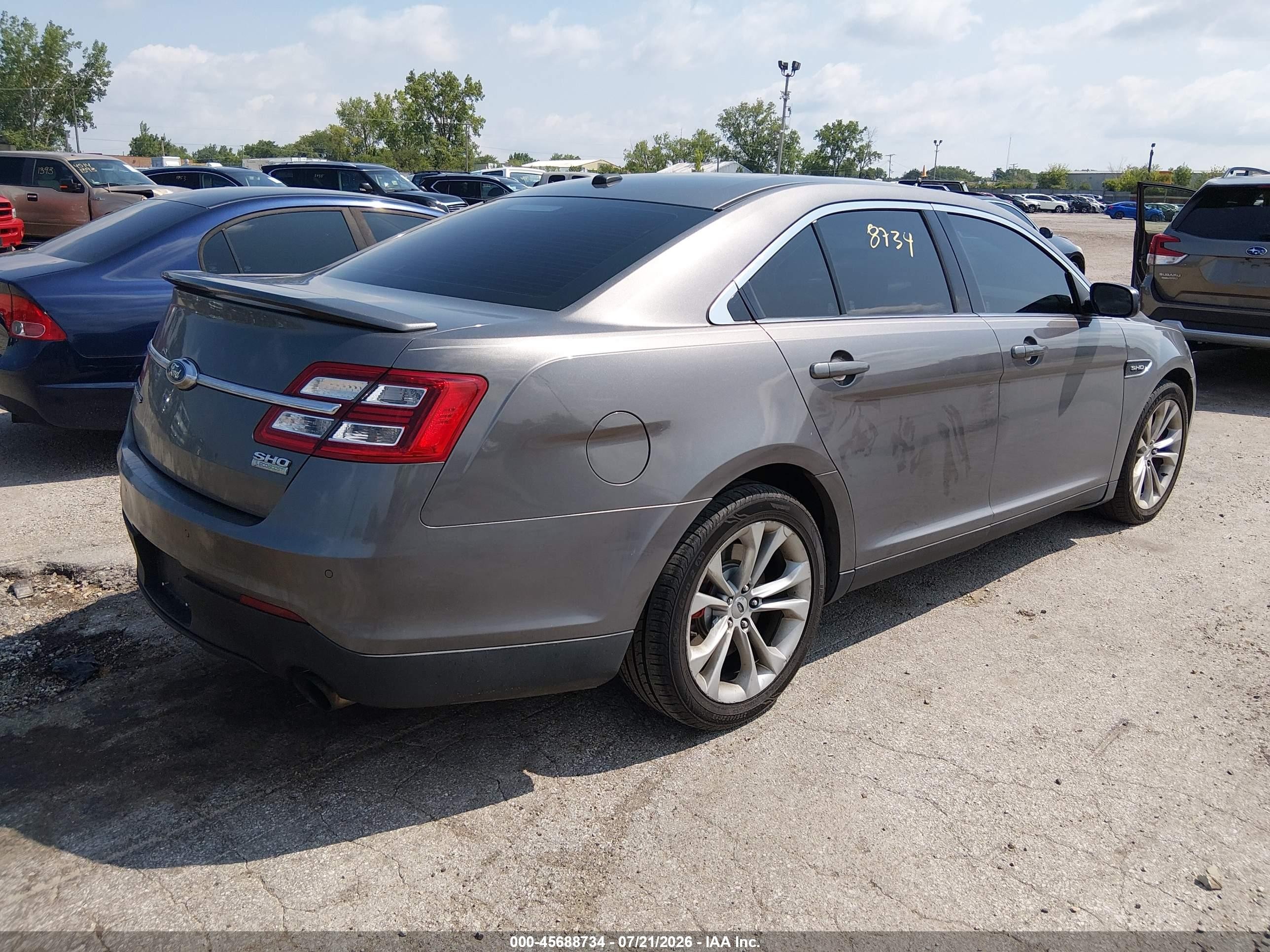 2013 Ford Taurus Sho Gray vin: 1FAHP2KT2DG114523