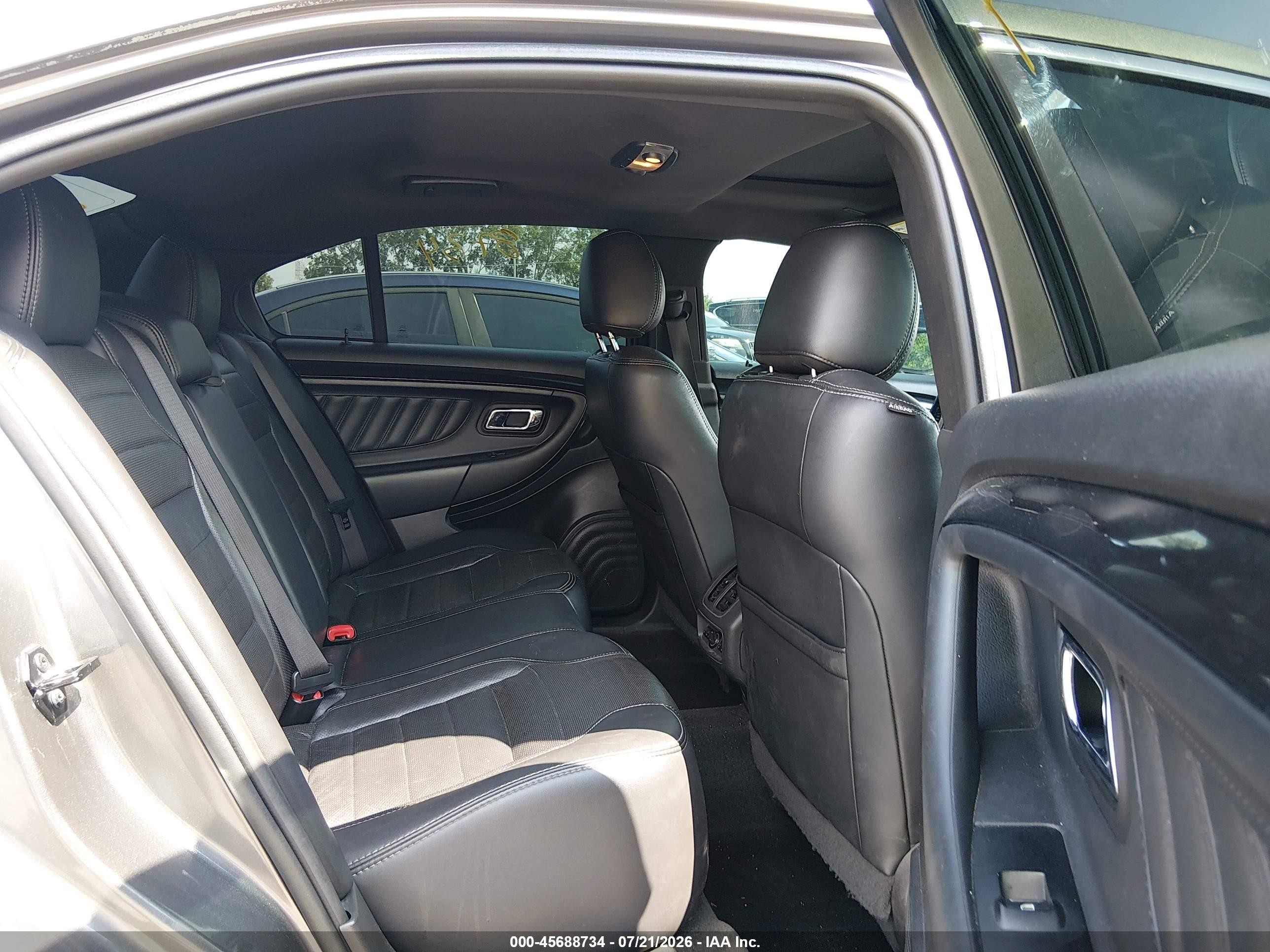 2013 Ford Taurus Sho Gray vin: 1FAHP2KT2DG114523