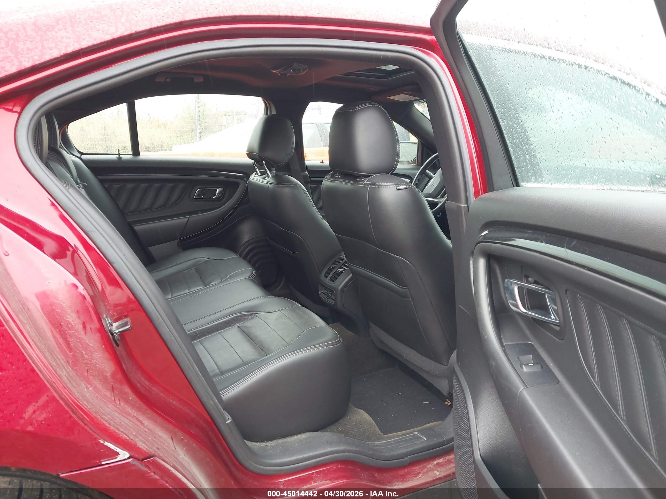2013 Ford Taurus Sho Красный vin: 1FAHP2KT2DG163964