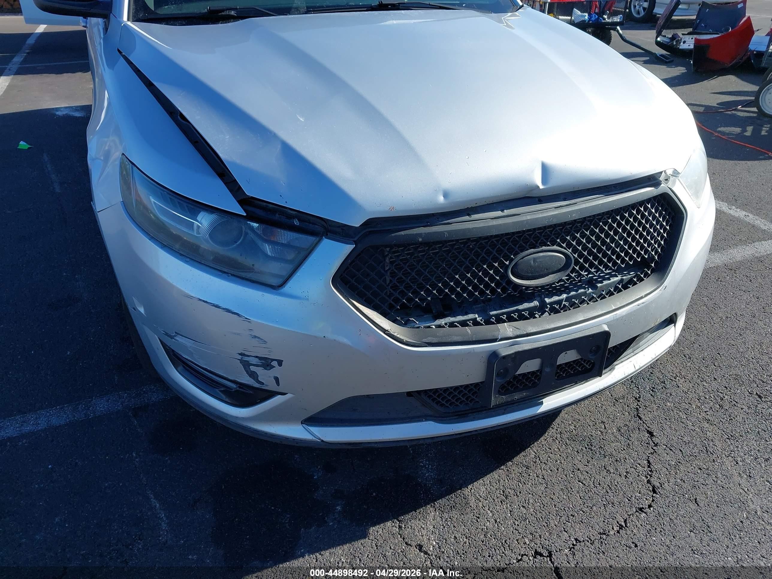 2013 Ford Taurus Sho Silver vin: 1FAHP2KT2DG167447