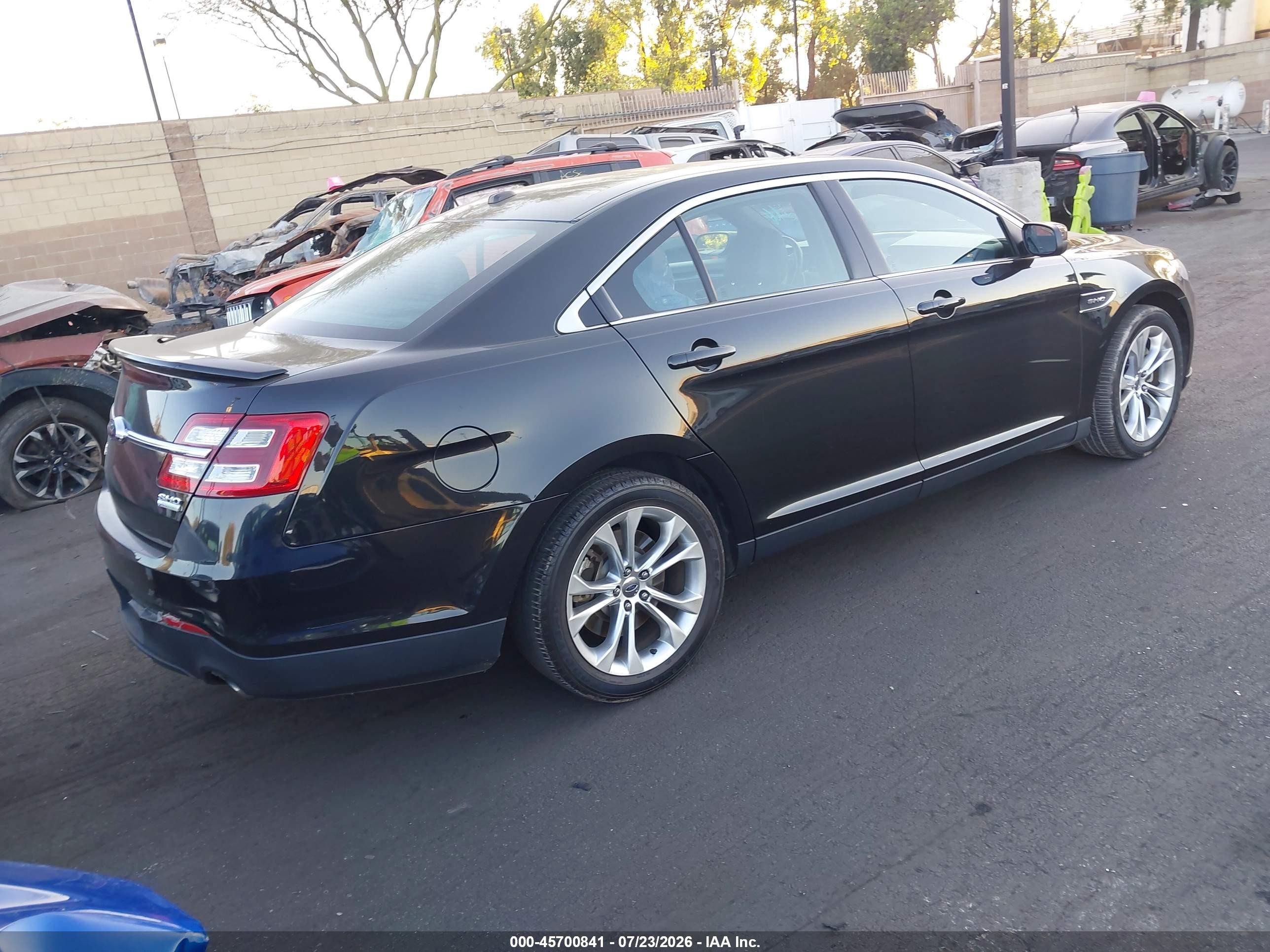2014 Ford Taurus Sho Black vin: 1FAHP2KT2EG127600
