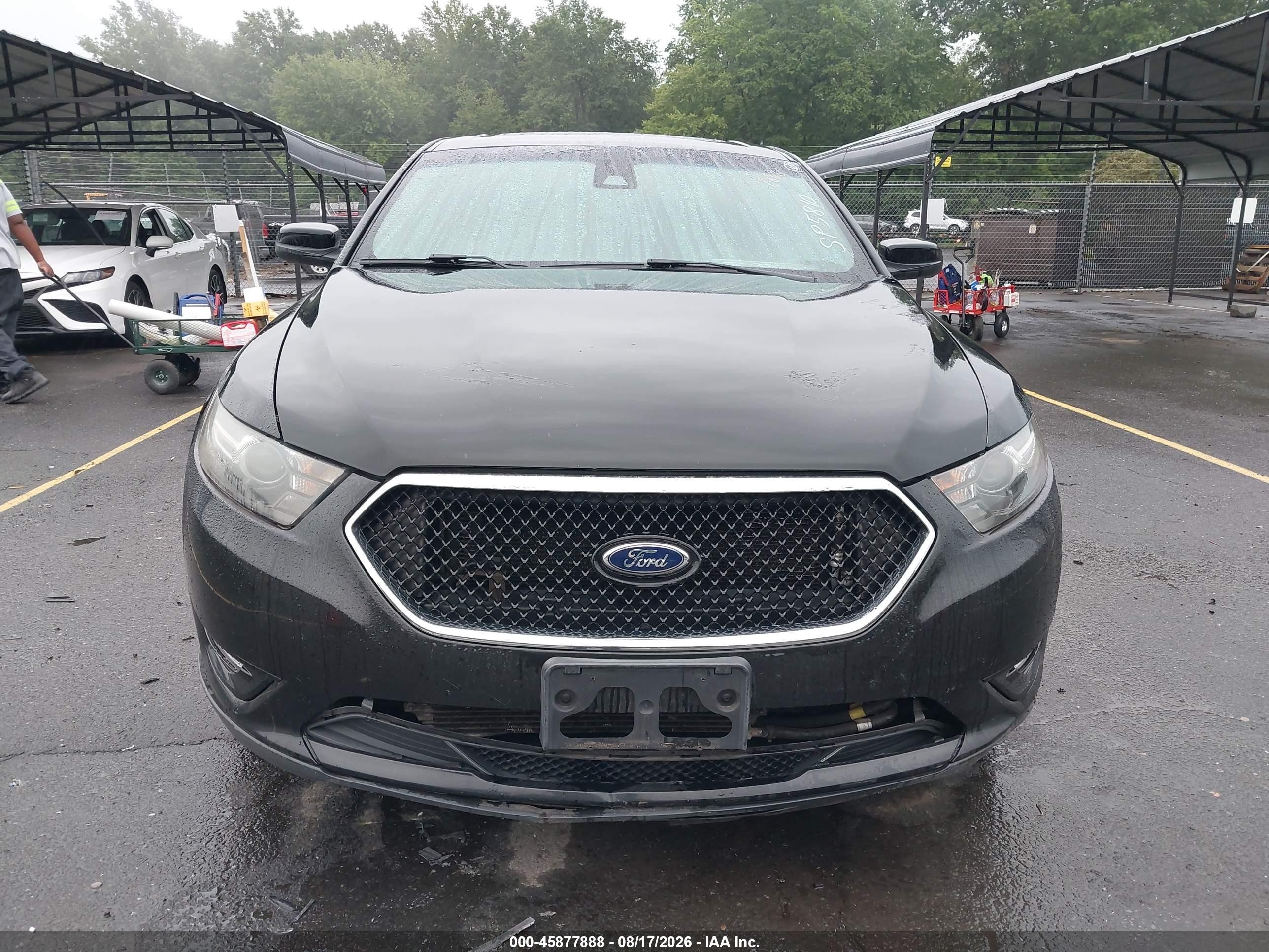 2014 Ford Taurus Sho Black vin: 1FAHP2KT2EG132537
