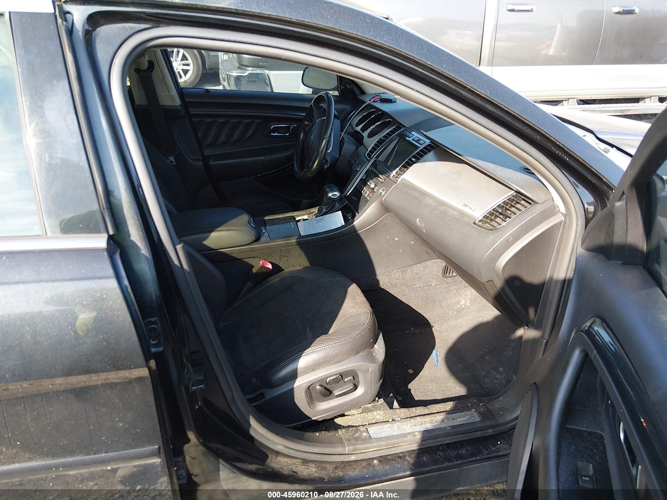 2011 Ford Taurus Sho Black vin: 1FAHP2KT3BG104869