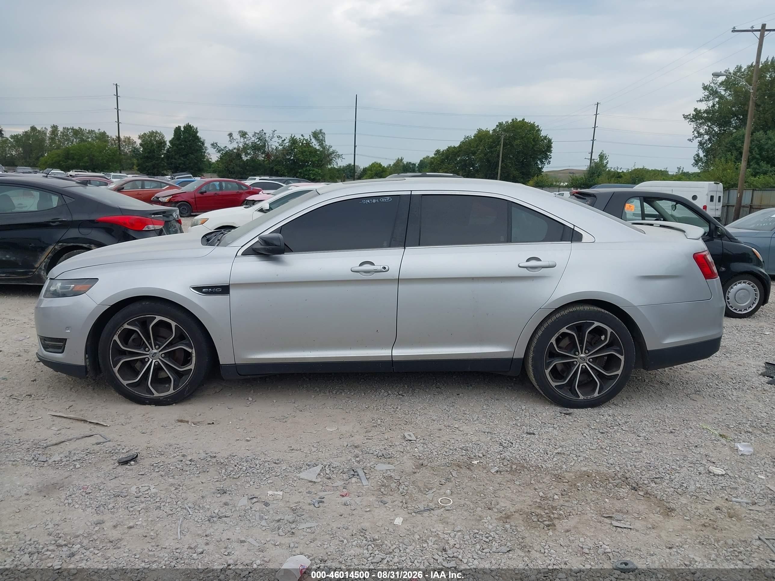 2013 Ford Taurus Sho Silver vin: 1FAHP2KT3DG116233