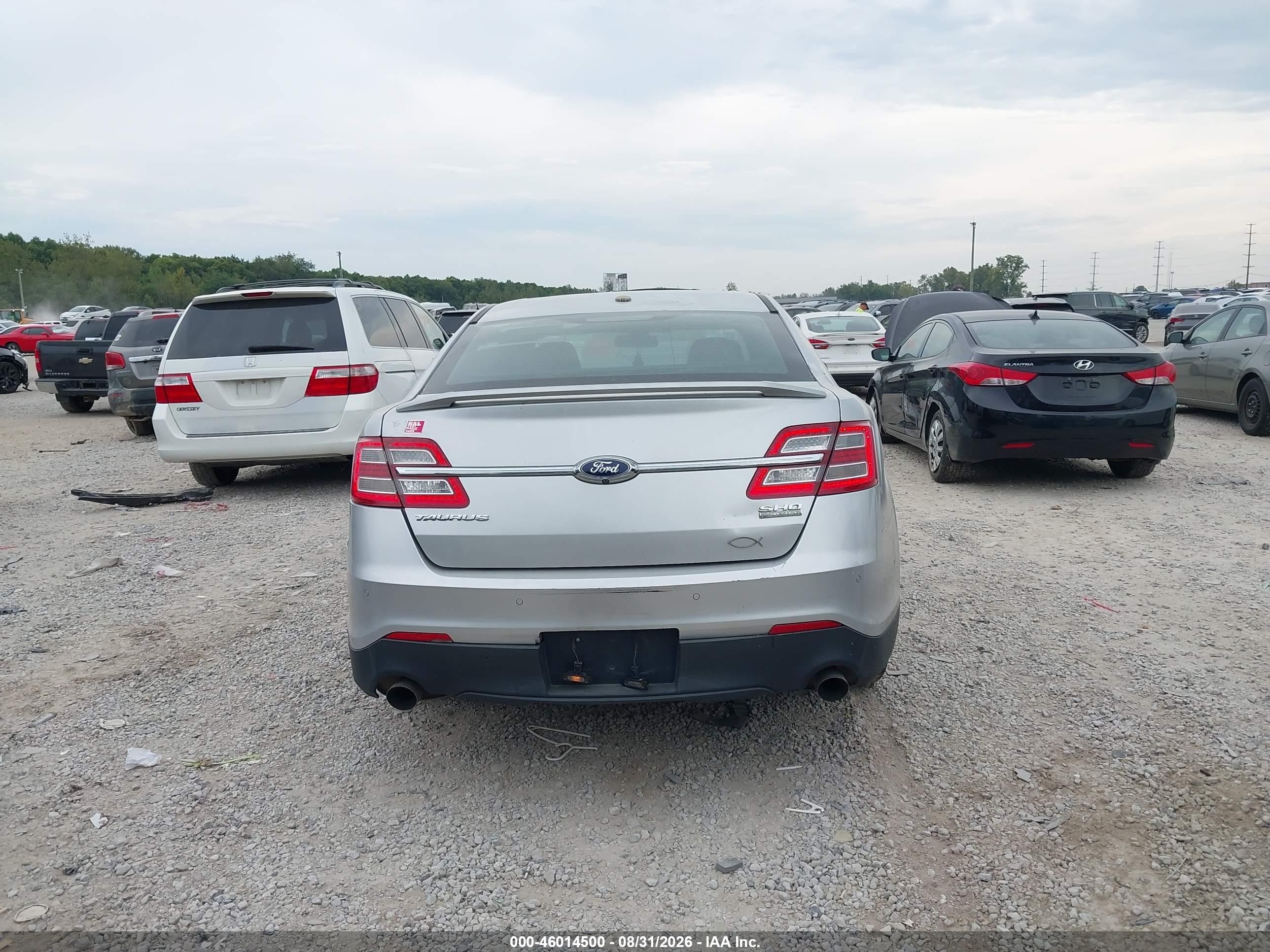 2013 Ford Taurus Sho Silver vin: 1FAHP2KT3DG116233