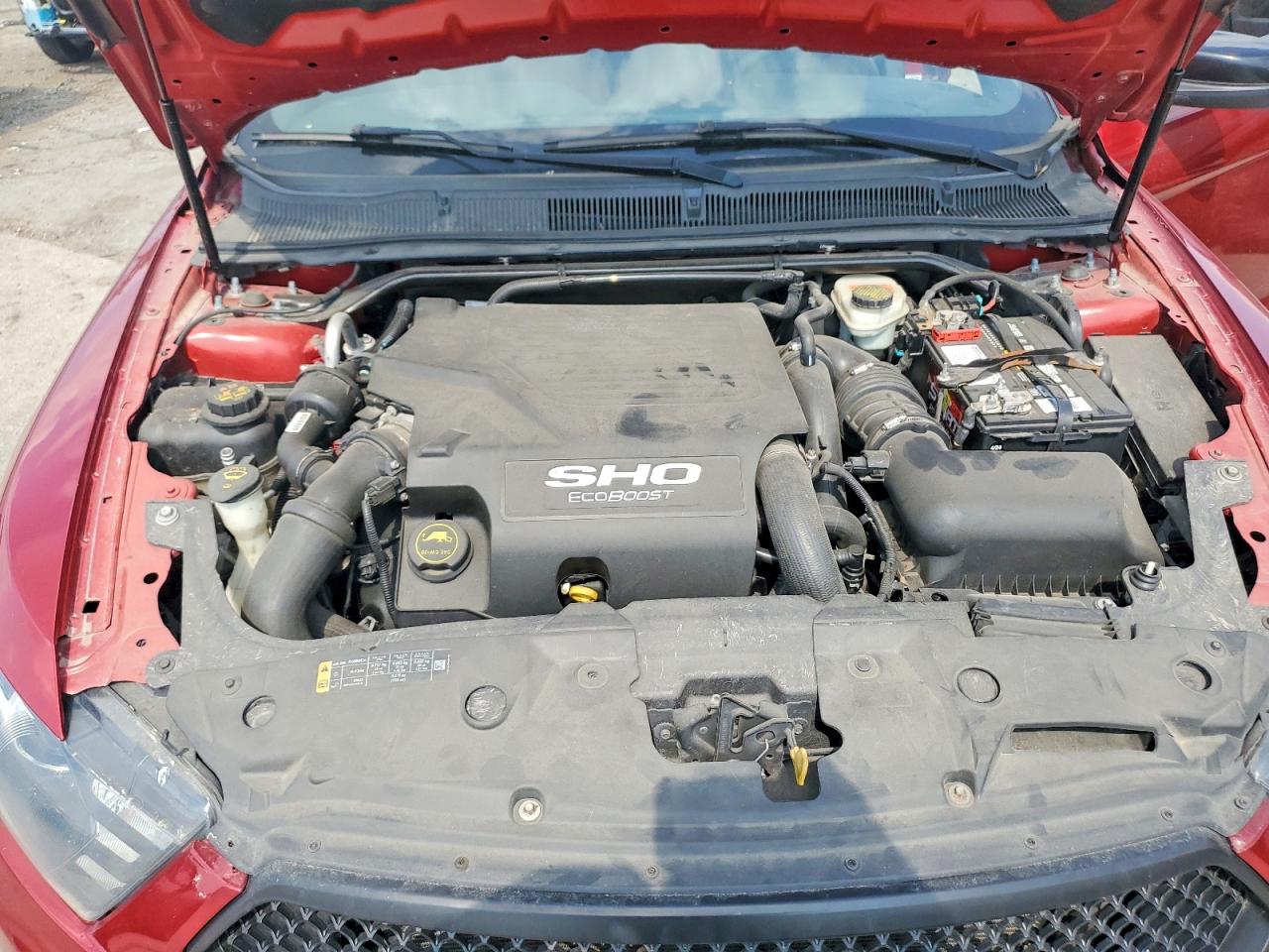 2015 Ford Taurus Sho Красный vin: 1FAHP2KT3FG128644