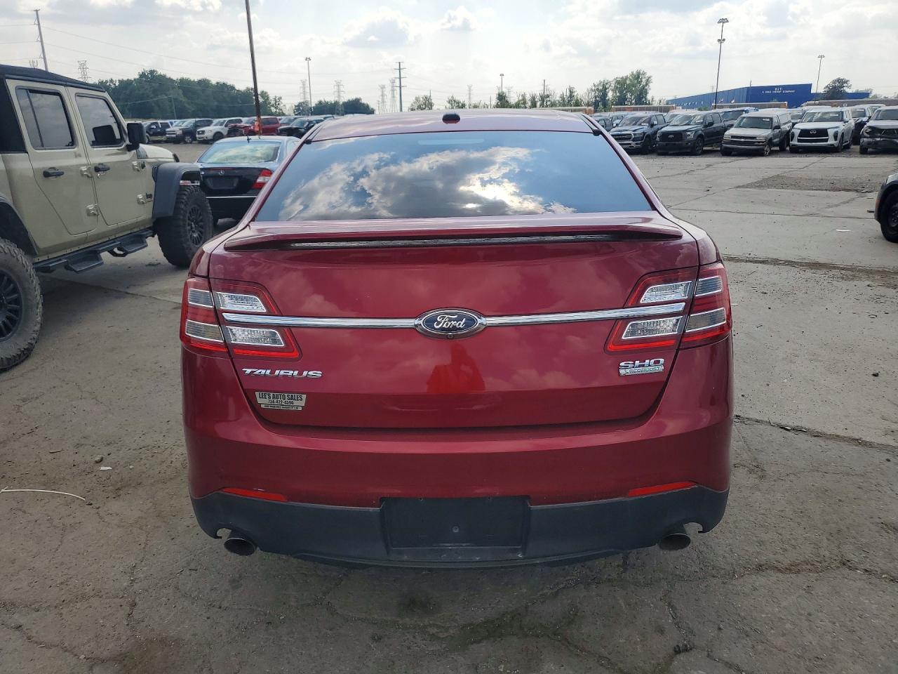 2015 Ford Taurus Sho Красный vin: 1FAHP2KT3FG128644