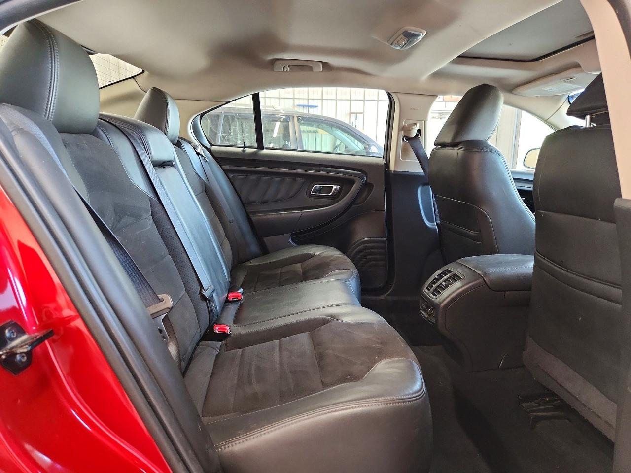 2010 Ford Taurus Sho Red vin: 1FAHP2KT5AG110008