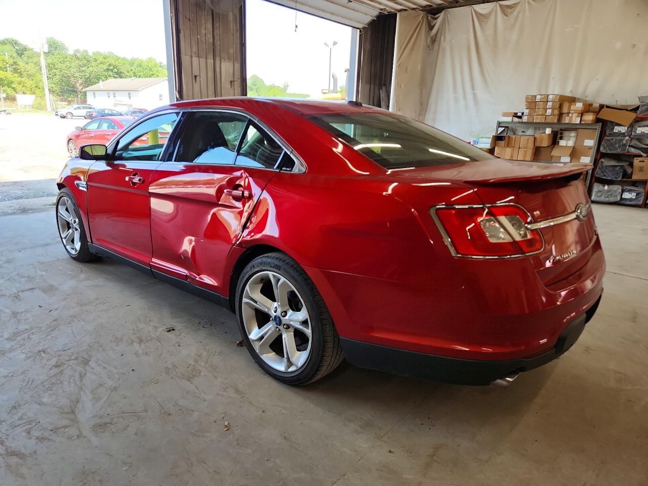 2010 Ford Taurus Sho Red vin: 1FAHP2KT5AG110008