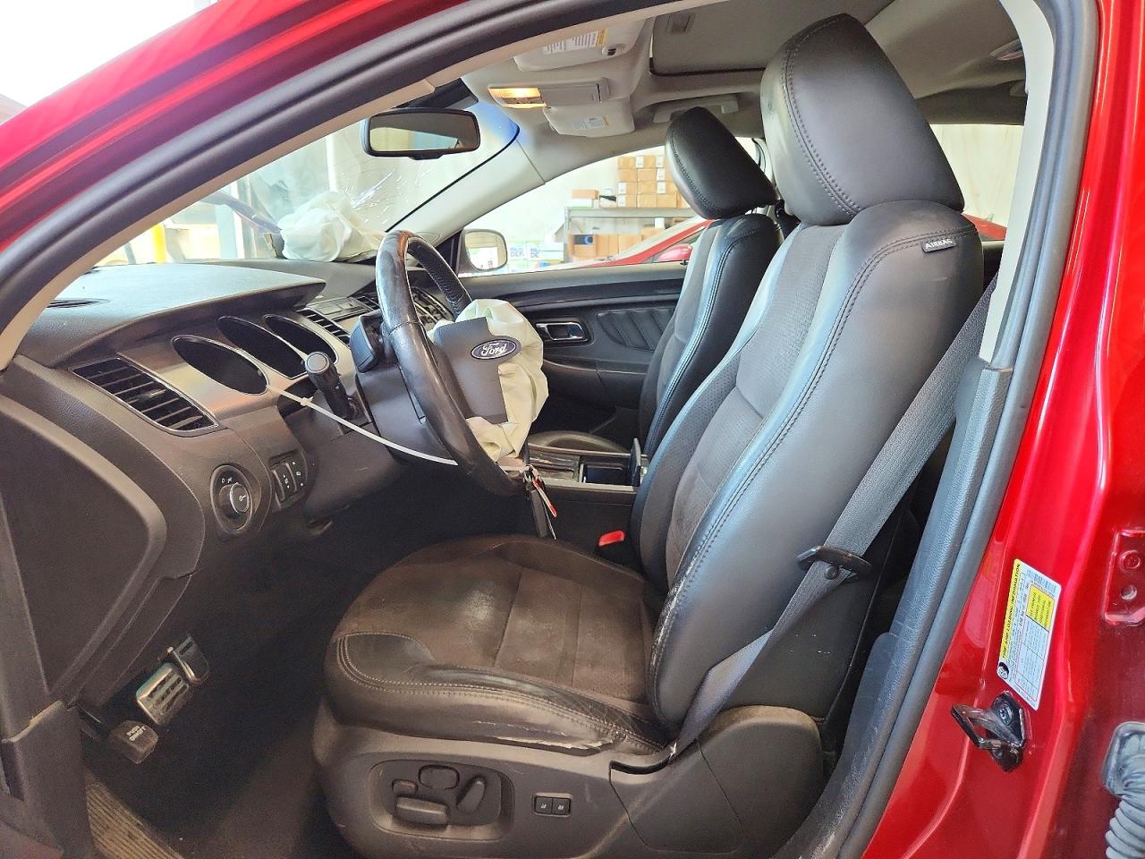 2010 Ford Taurus Sho Red vin: 1FAHP2KT5AG110008