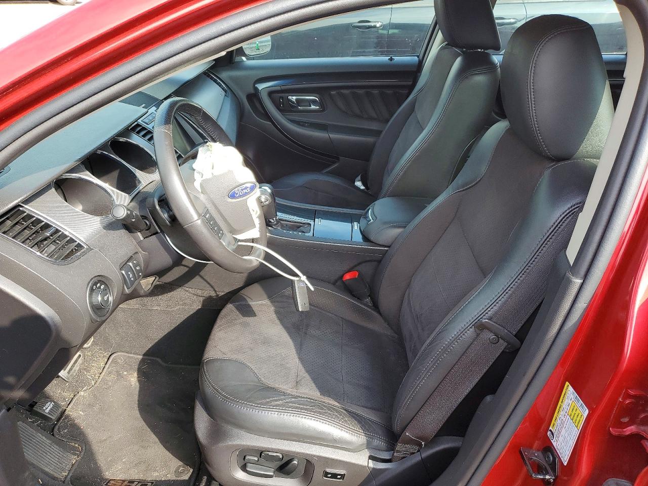 2010 Ford Taurus Sho Red vin: 1FAHP2KT5AG141629