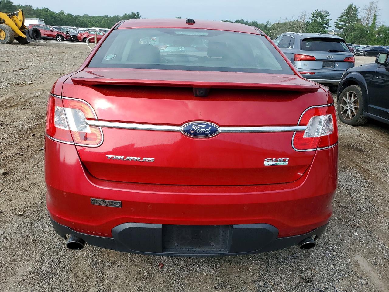 2010 Ford Taurus Sho Red vin: 1FAHP2KT5AG141629