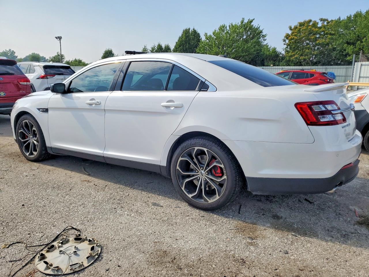 2013 Ford Taurus Sho White vin: 1FAHP2KT5DG174053