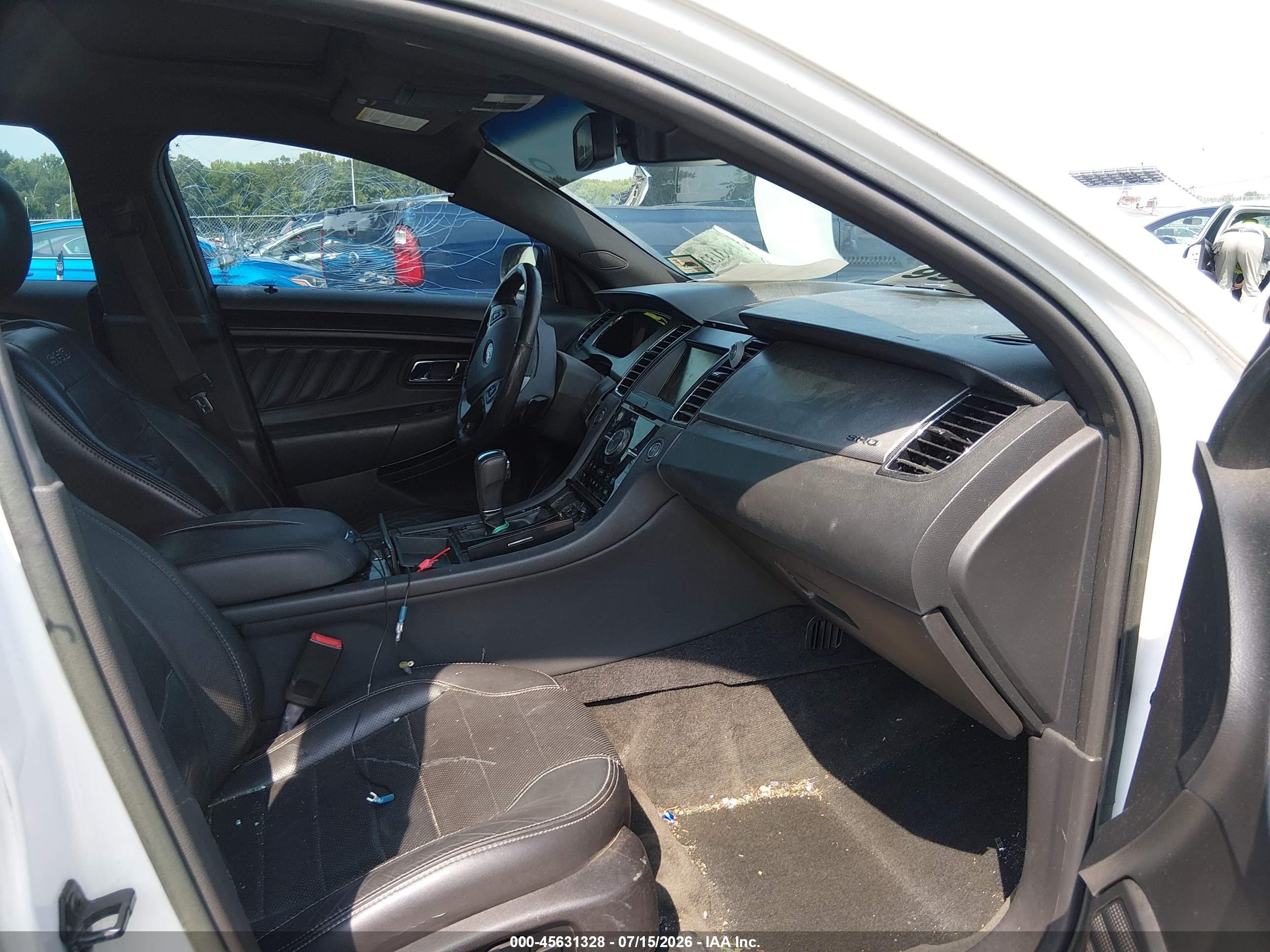 2015 Ford Taurus Sho White vin: 1FAHP2KT5FG115295