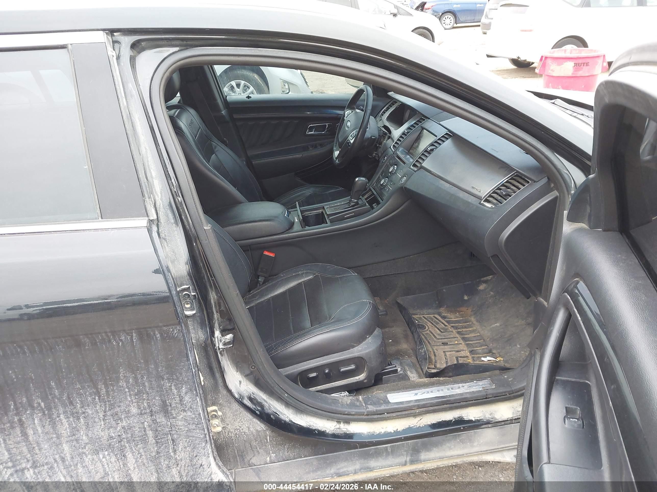 2015 Ford Taurus Sho Black vin: 1FAHP2KT5FG159006