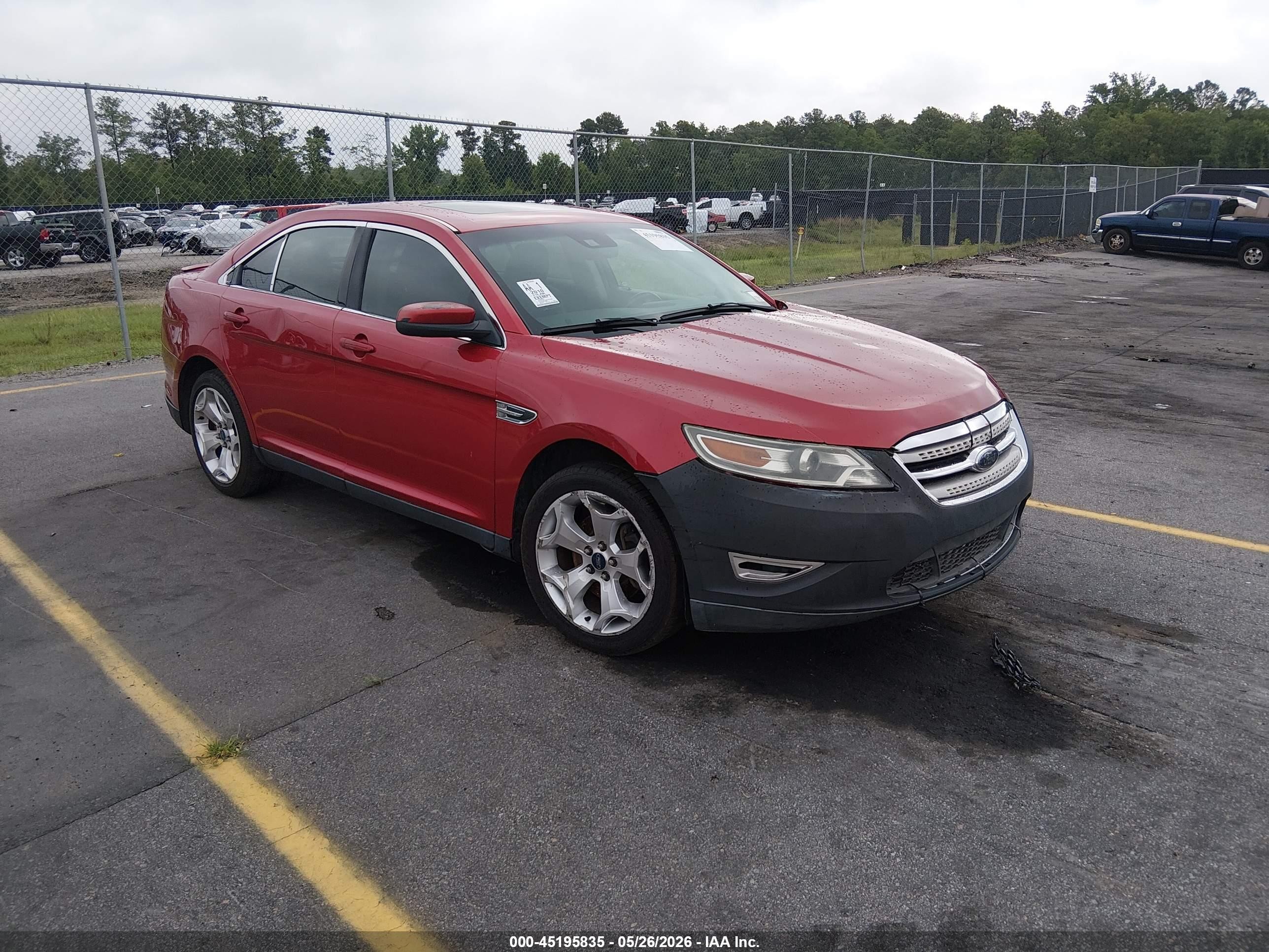2010 Ford Taurus Sho Red vin: 1FAHP2KT6AG101124