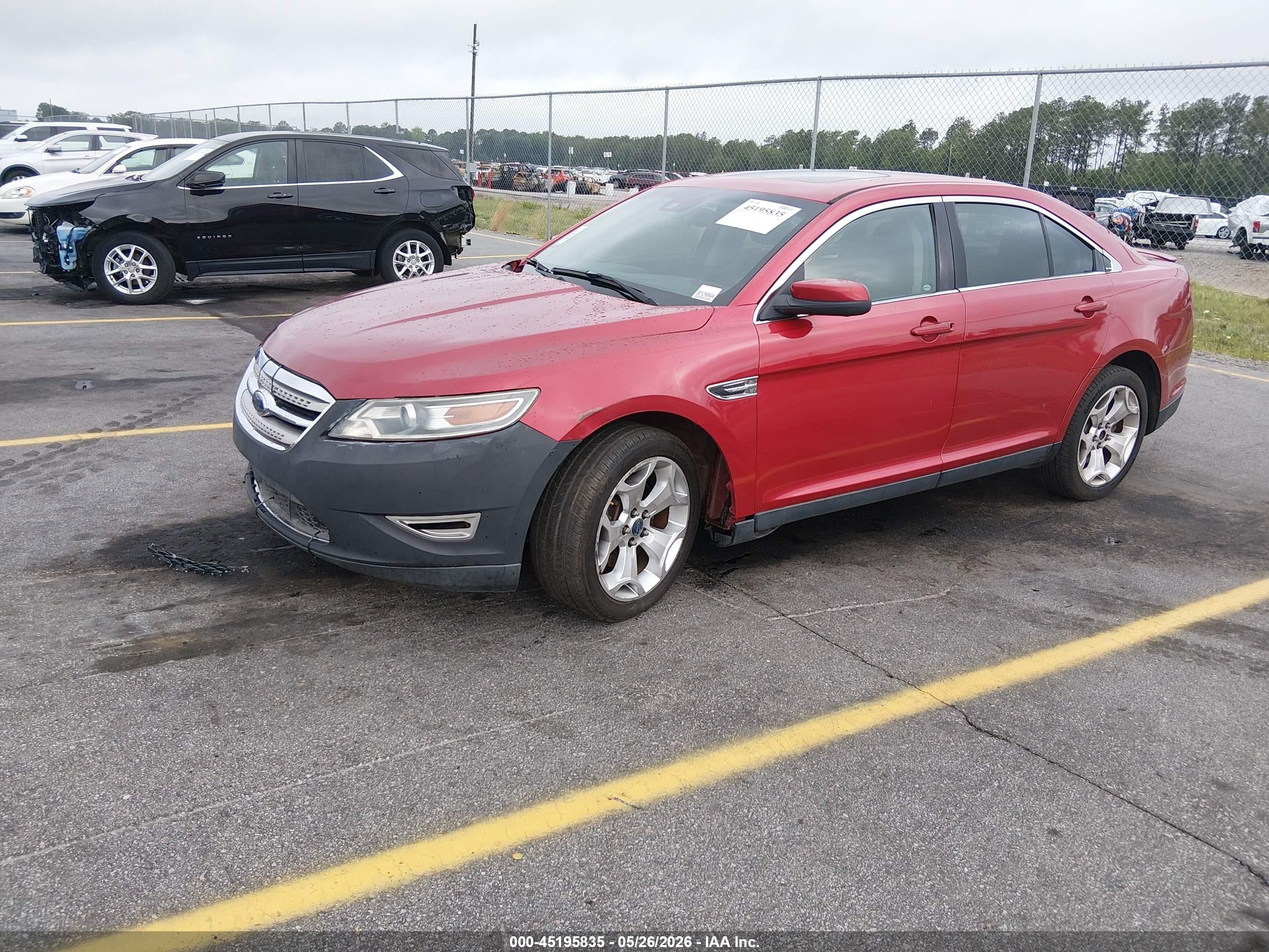 2010 Ford Taurus Sho Red vin: 1FAHP2KT6AG101124