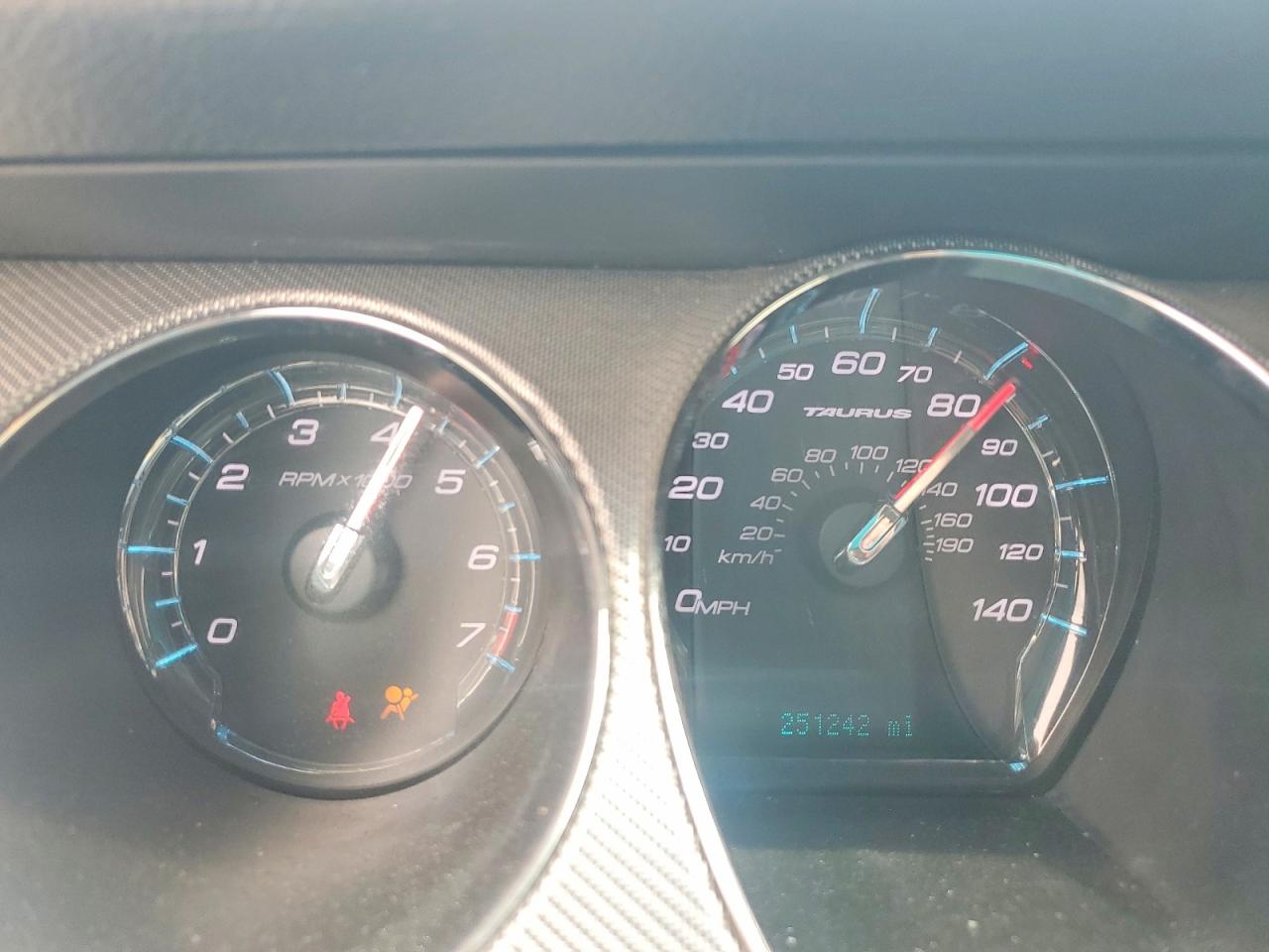 2011 Ford Taurus Sho Silver vin: 1FAHP2KT6BG137381