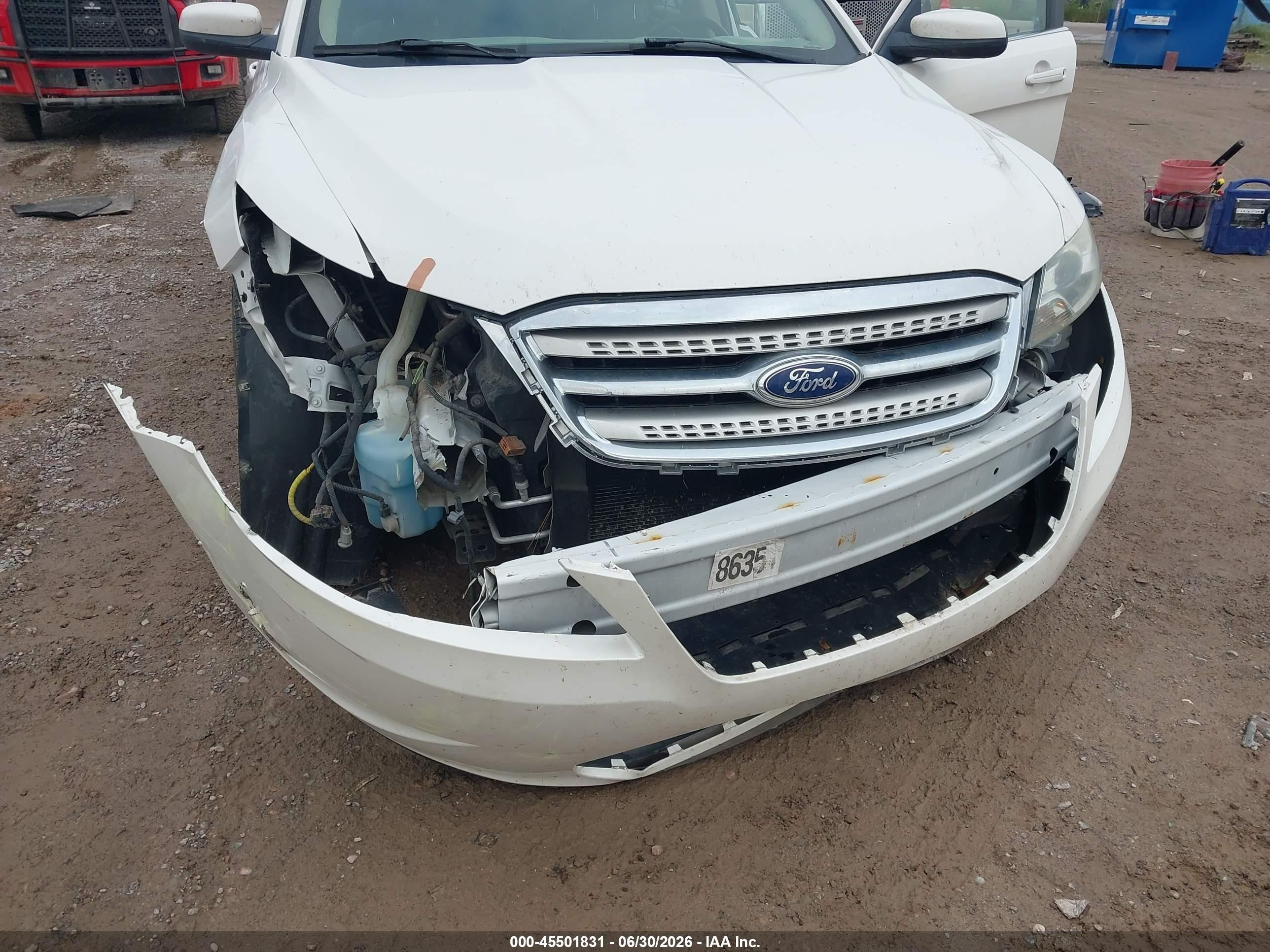 2011 Ford Taurus Sho Белый vin: 1FAHP2KT6BG177640
