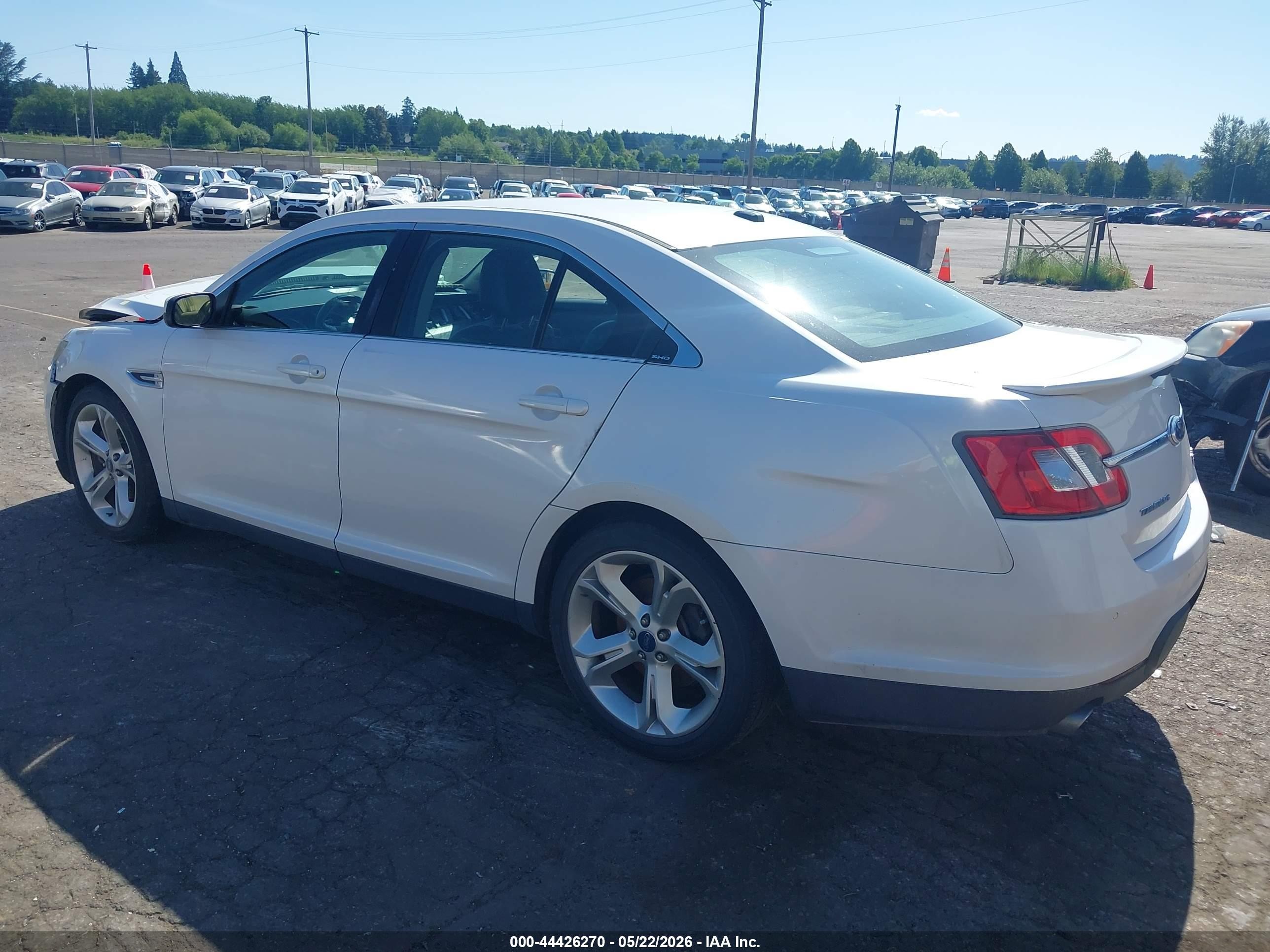 2012 Ford Taurus Sho White vin: 1FAHP2KT6CG135342
