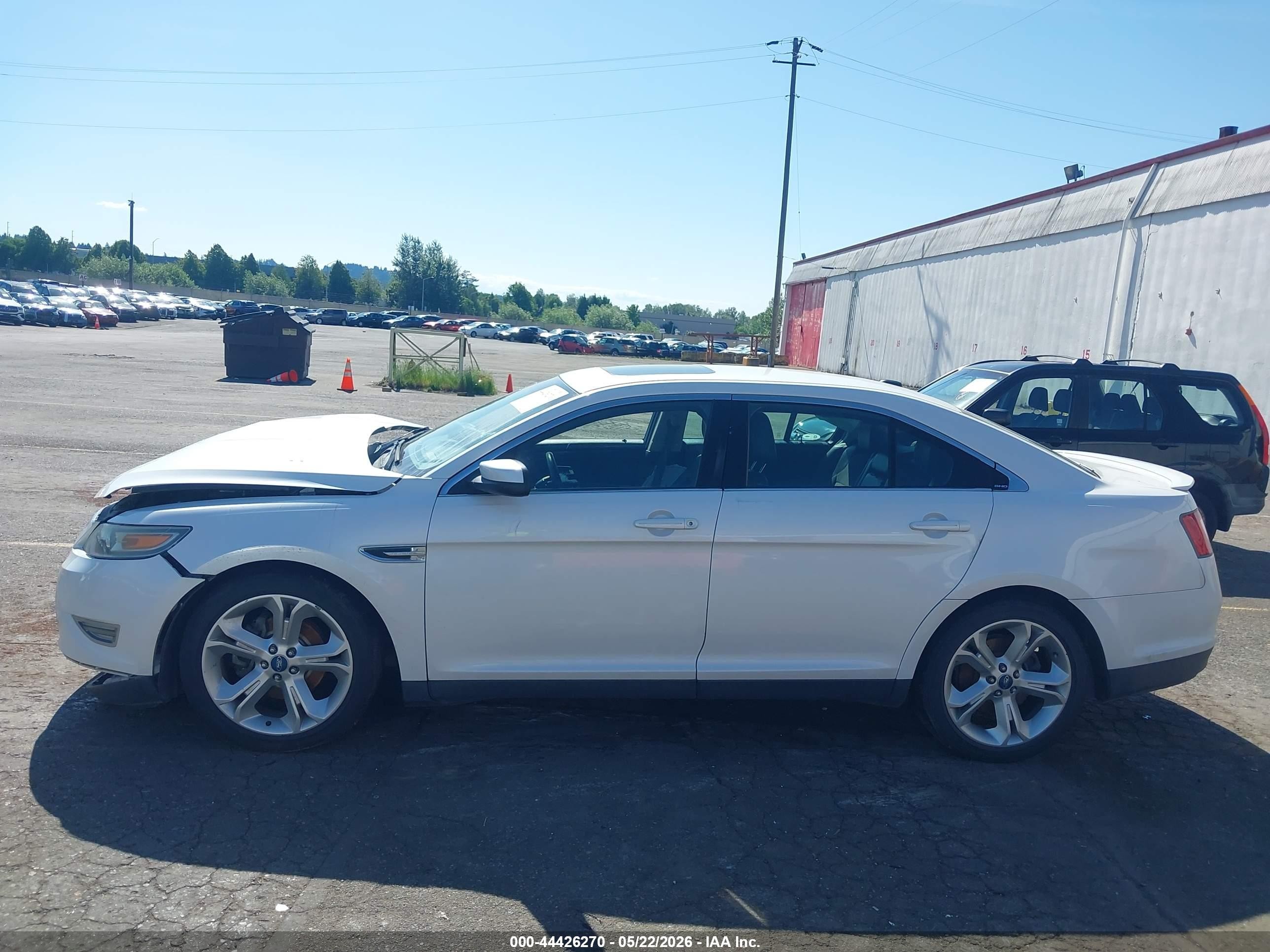 2012 Ford Taurus Sho White vin: 1FAHP2KT6CG135342