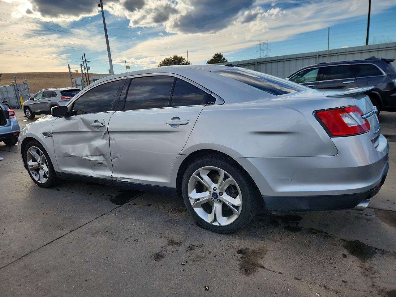 2012 Ford Taurus Sho Silver vin: 1FAHP2KT6CG139102