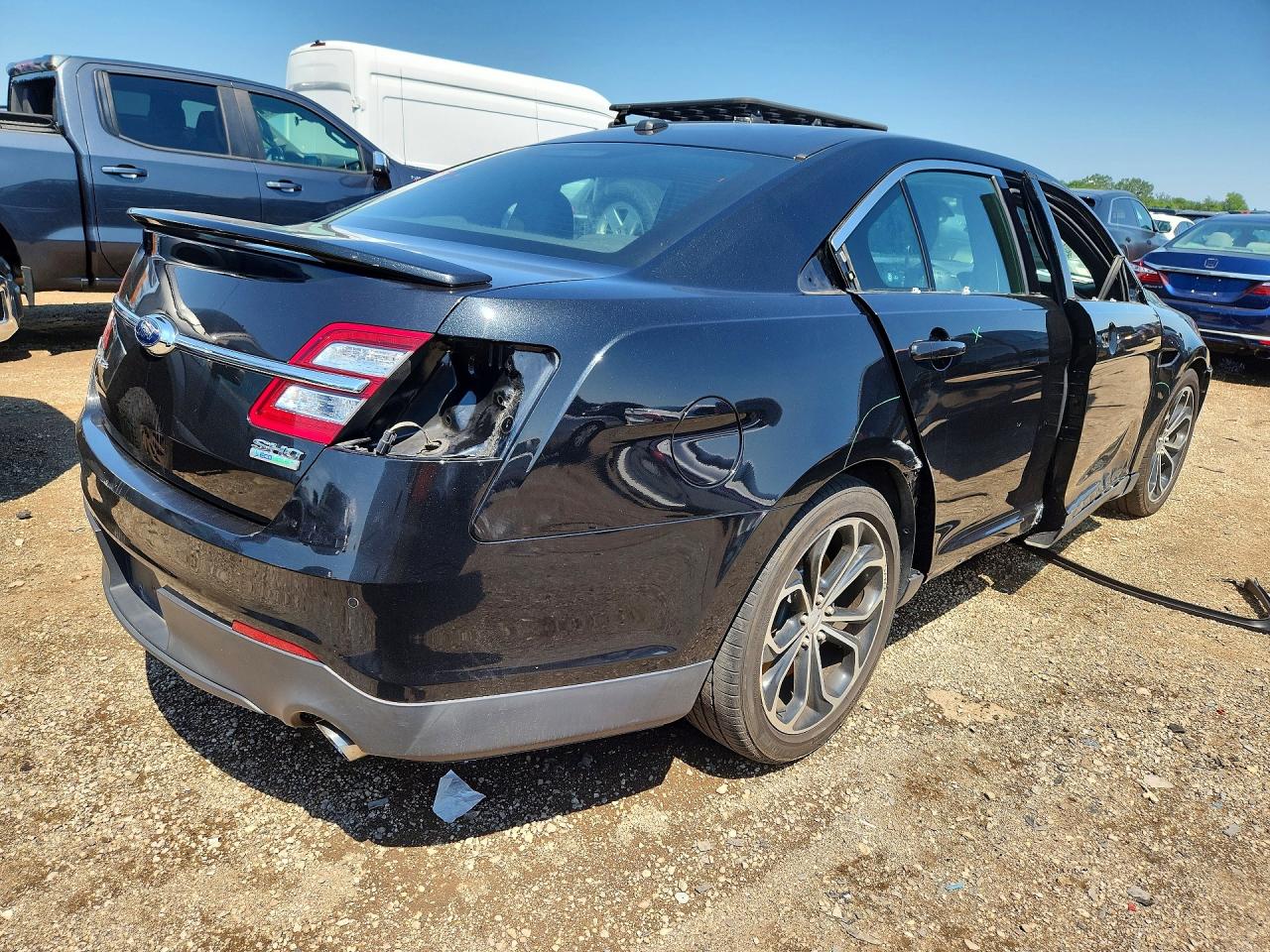 2013 Ford Taurus Sho Black vin: 1FAHP2KT6DG142597
