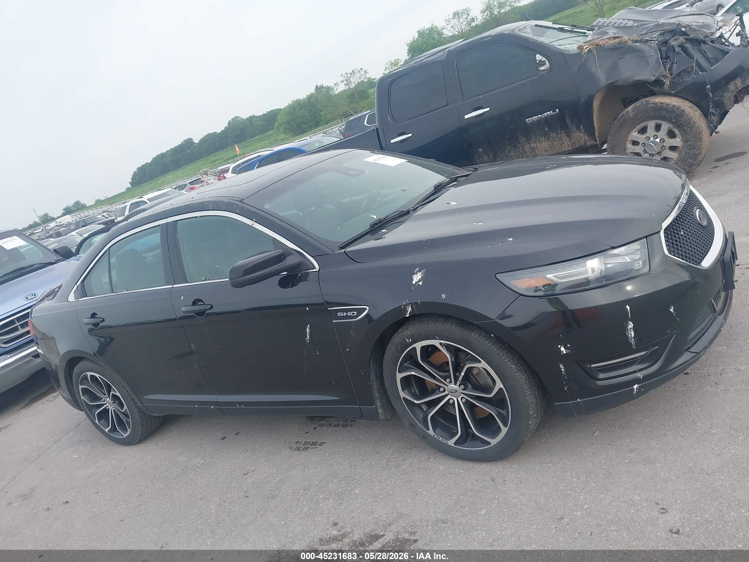 2013 Ford Taurus Sho Black vin: 1FAHP2KT6DG142826