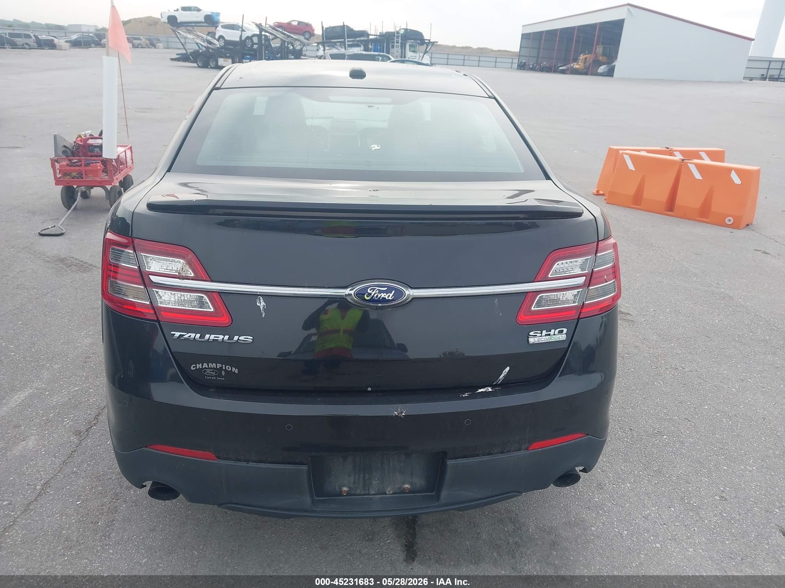 2013 Ford Taurus Sho Black vin: 1FAHP2KT6DG142826