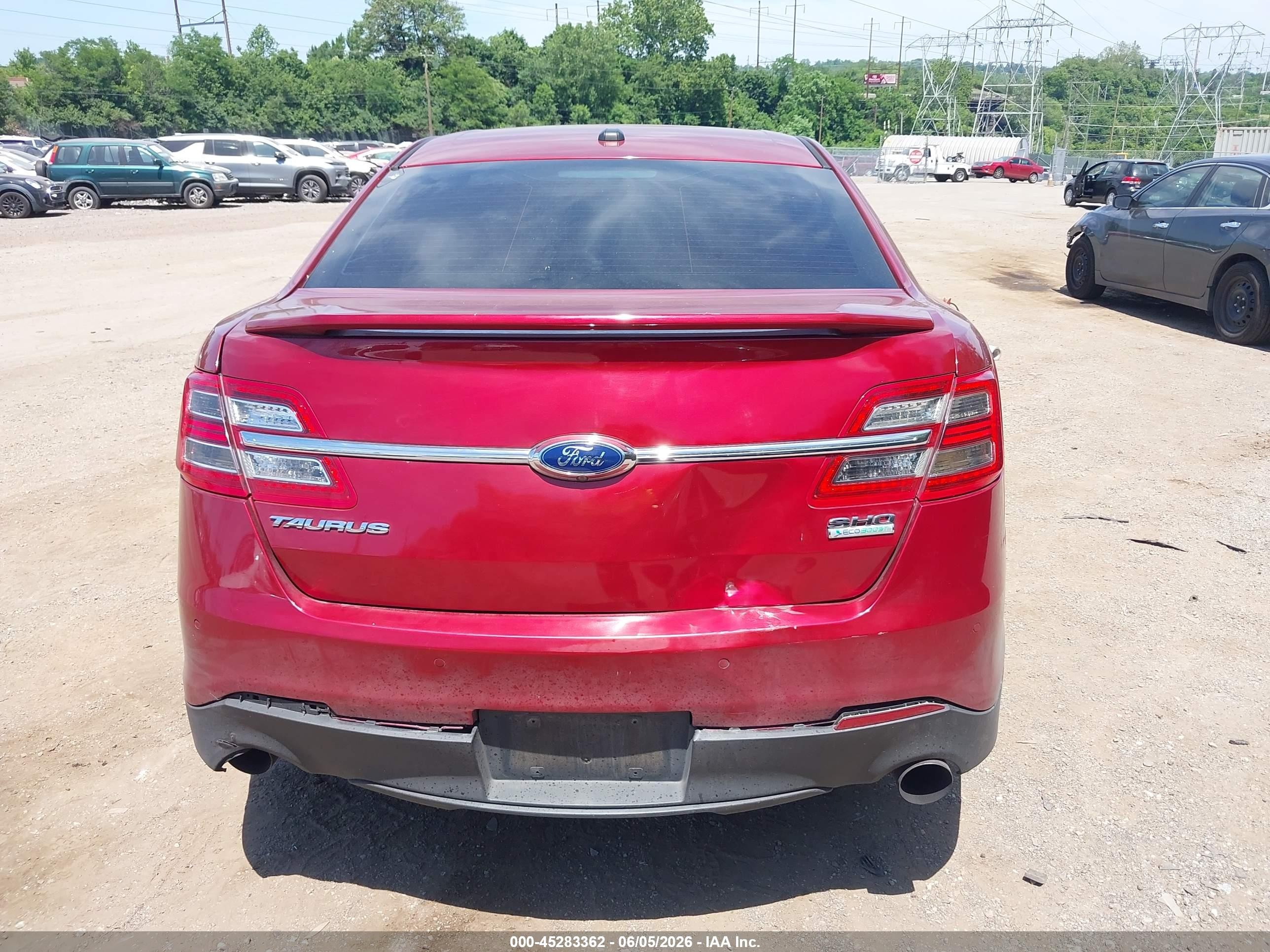 2014 Ford Taurus Sho Красный vin: 1FAHP2KT6EG103963