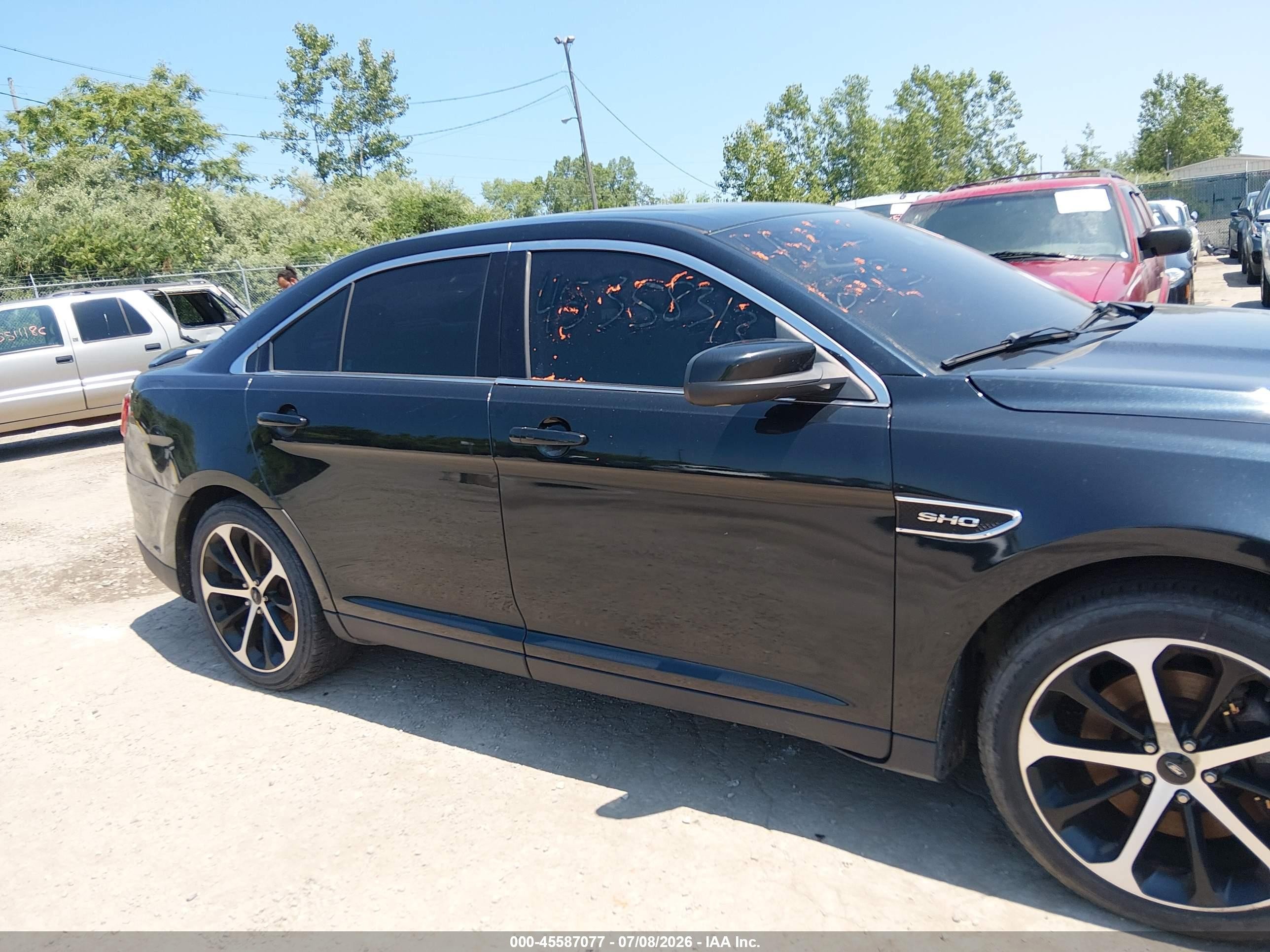 2014 Ford Taurus Sho Black vin: 1FAHP2KT6EG128782