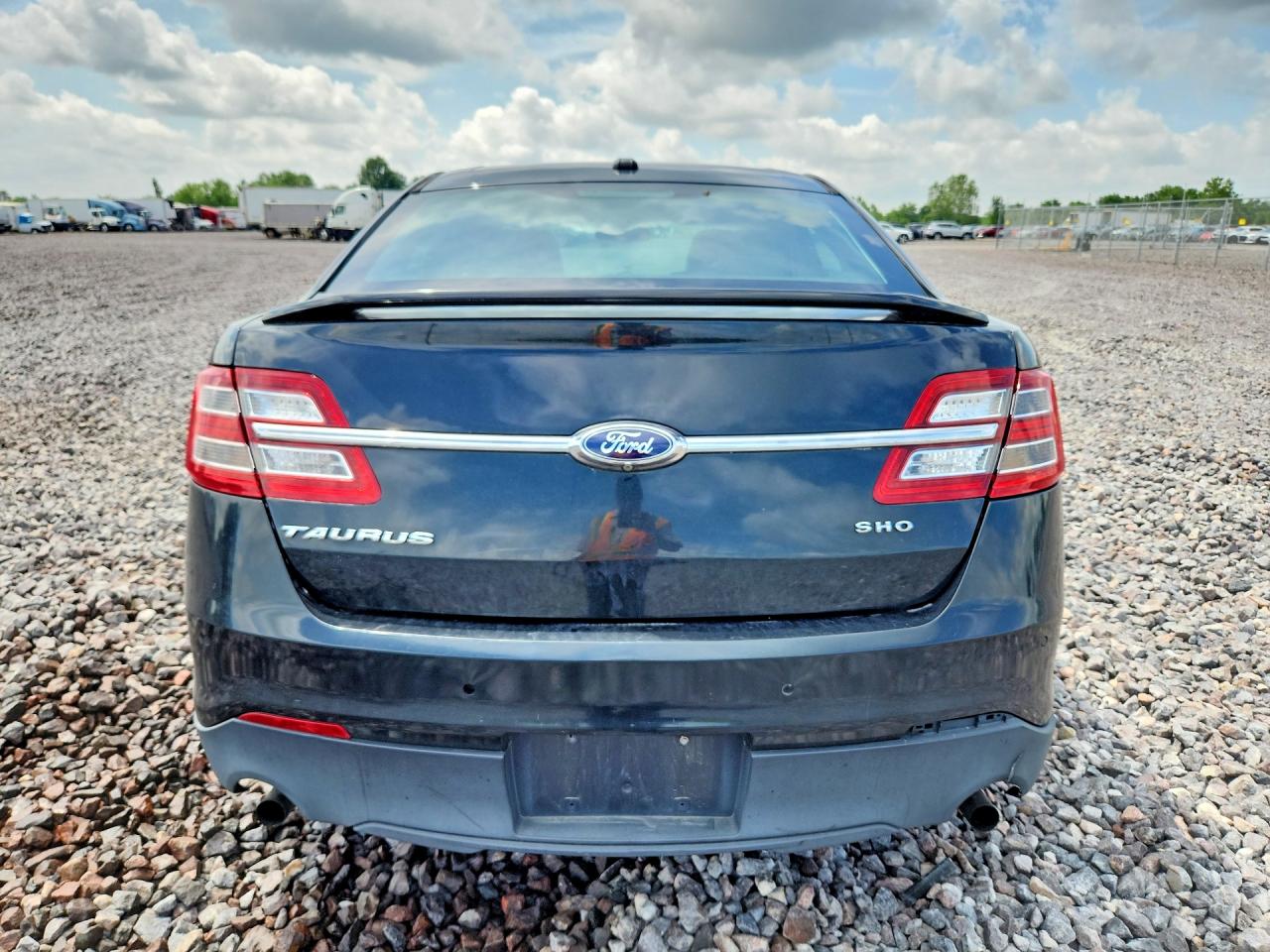 2014 Ford Taurus Sho Black vin: 1FAHP2KT6EG138826