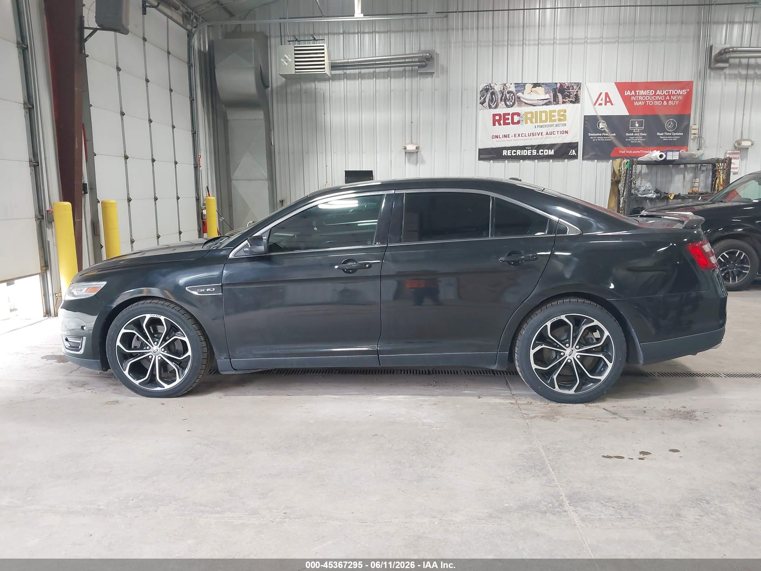 2015 Ford Taurus Sho Gray vin: 1FAHP2KT6FG137418