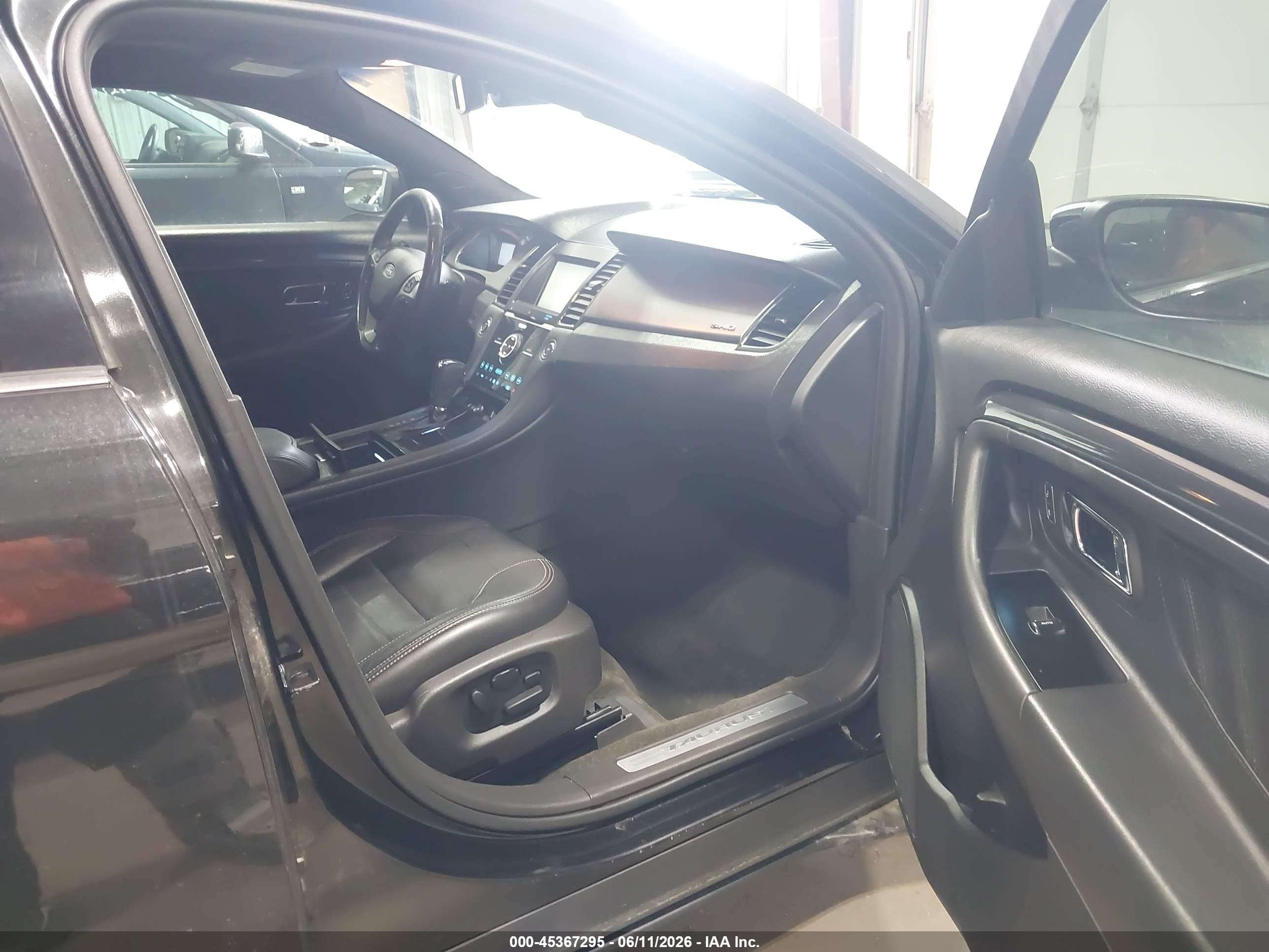 2015 Ford Taurus Sho Gray vin: 1FAHP2KT6FG137418
