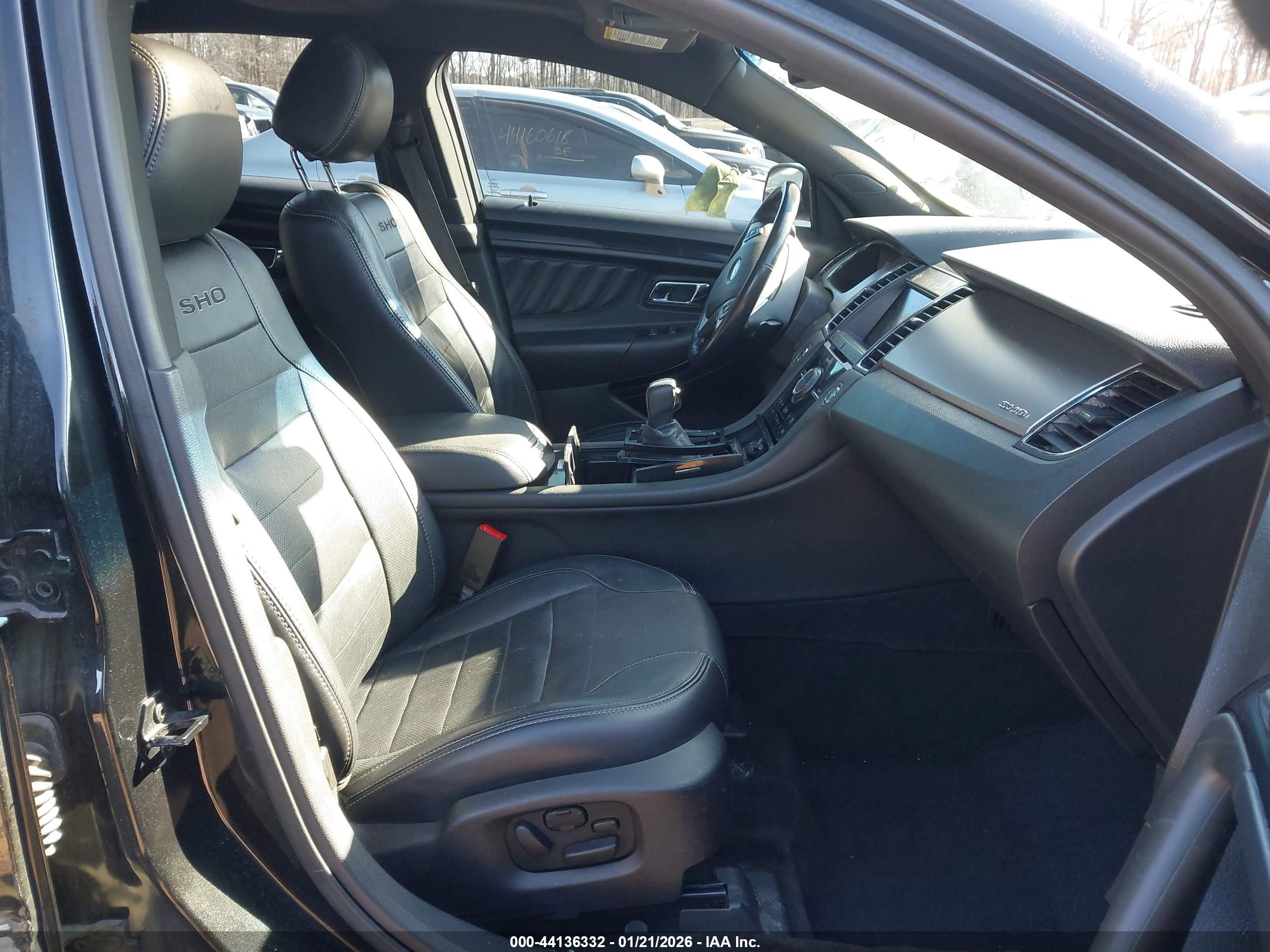 2015 Ford Taurus Sho Black vin: 1FAHP2KT6FG174811