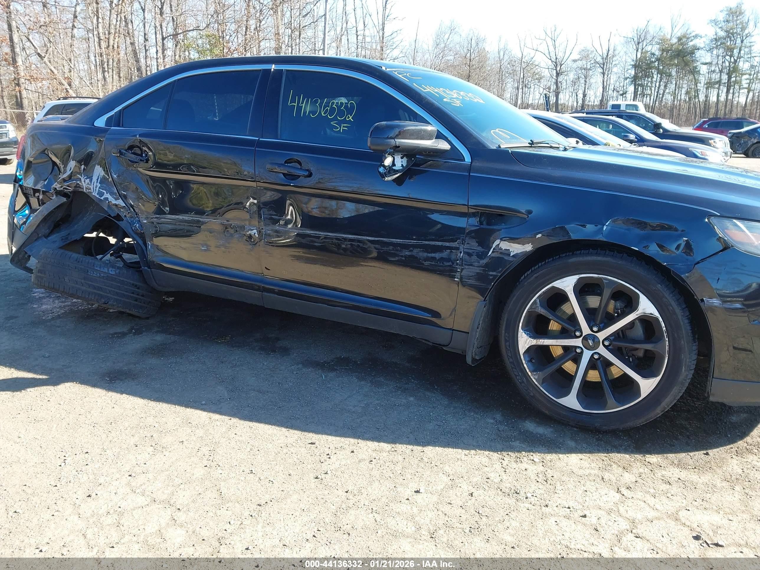 2015 Ford Taurus Sho Black vin: 1FAHP2KT6FG174811