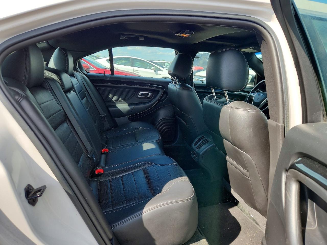 2015 Ford Taurus Sho White vin: 1FAHP2KT6FG179250