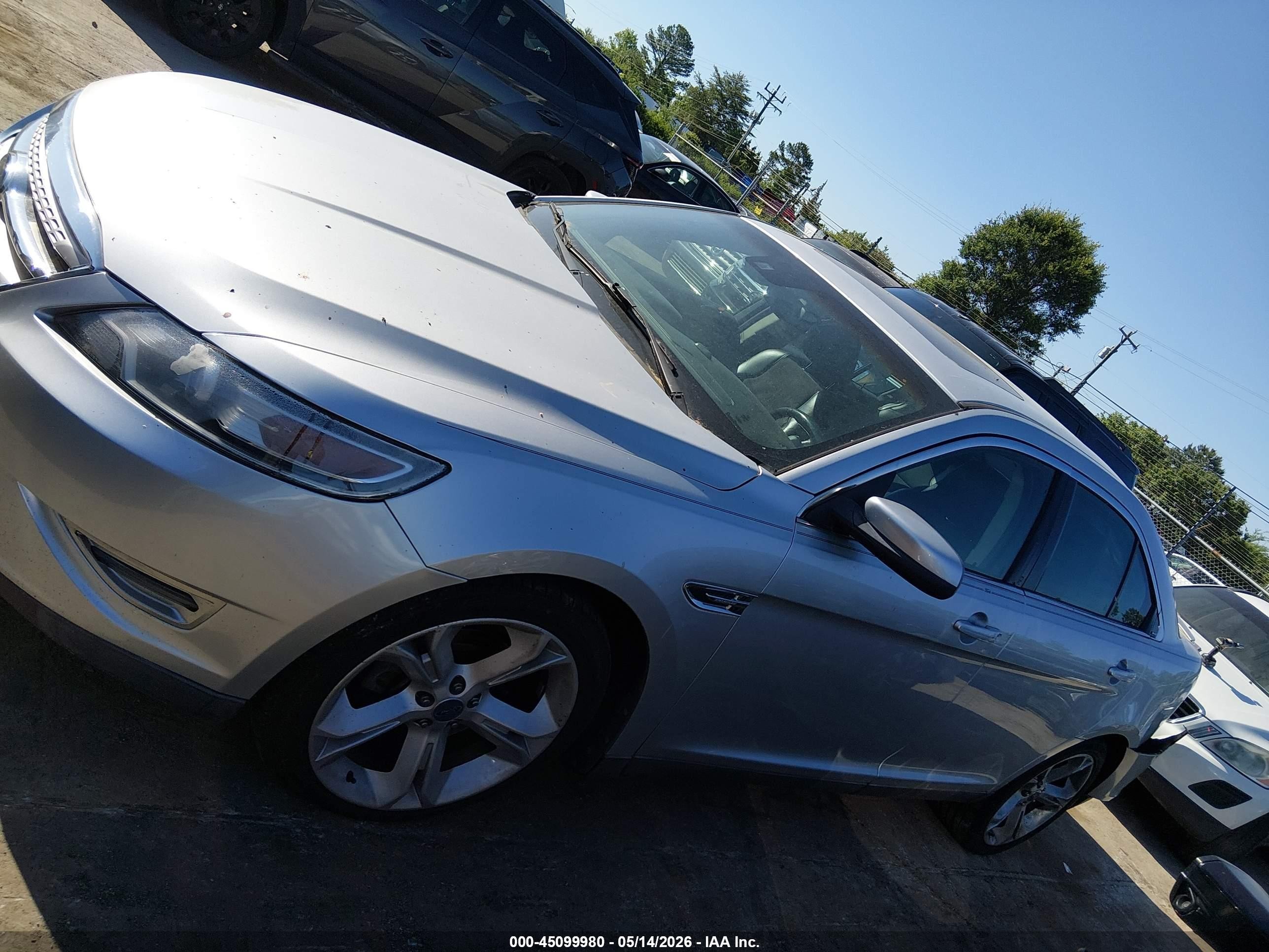 2010 Ford Taurus Sho Серебряный vin: 1FAHP2KT7AG123049