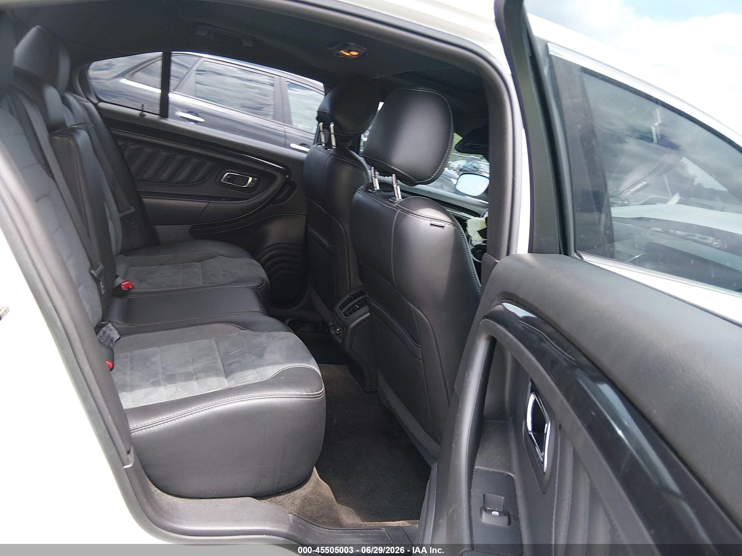 2013 Ford Taurus Sho White vin: 1FAHP2KT7DG163586
