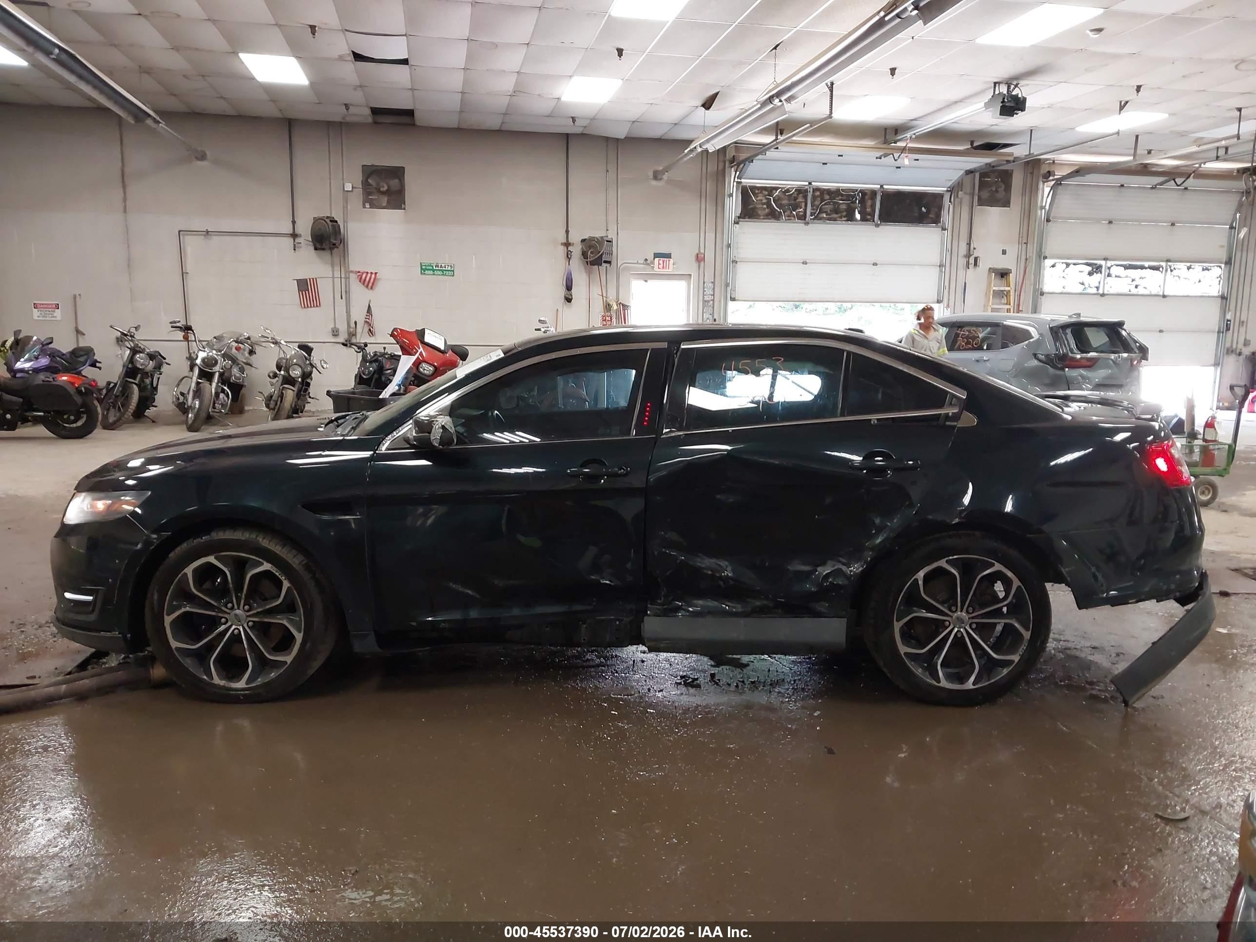 2014 Ford Taurus Sho Черный vin: 1FAHP2KT7EG125230