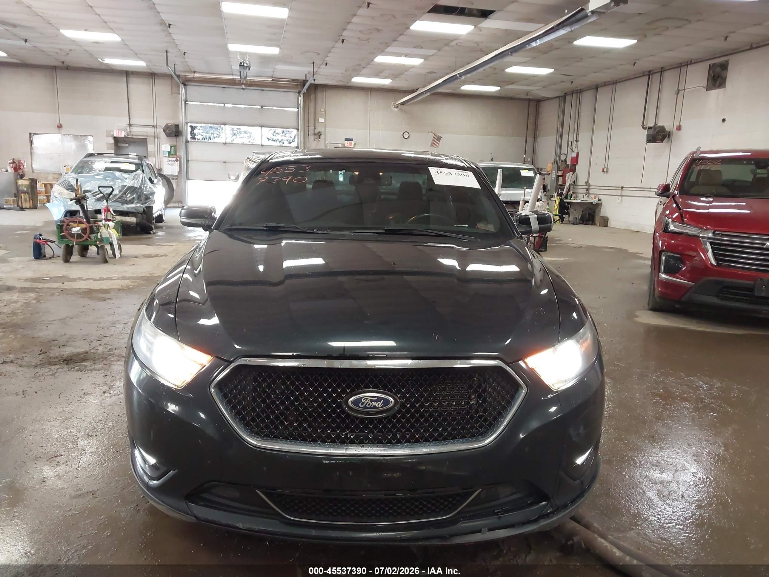 2014 Ford Taurus Sho Черный vin: 1FAHP2KT7EG125230