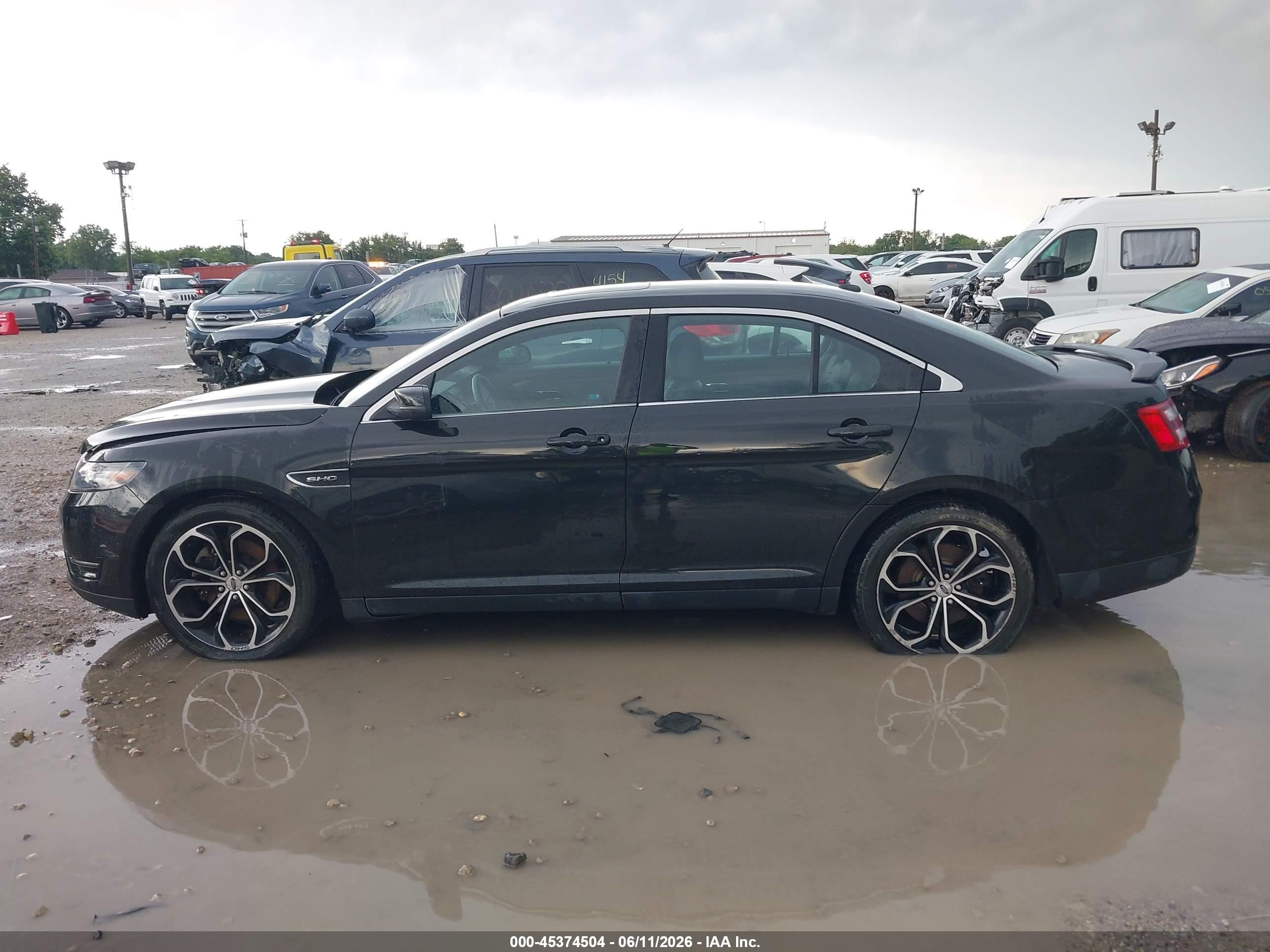 2015 Ford Taurus Sho Black vin: 1FAHP2KT7FG100295