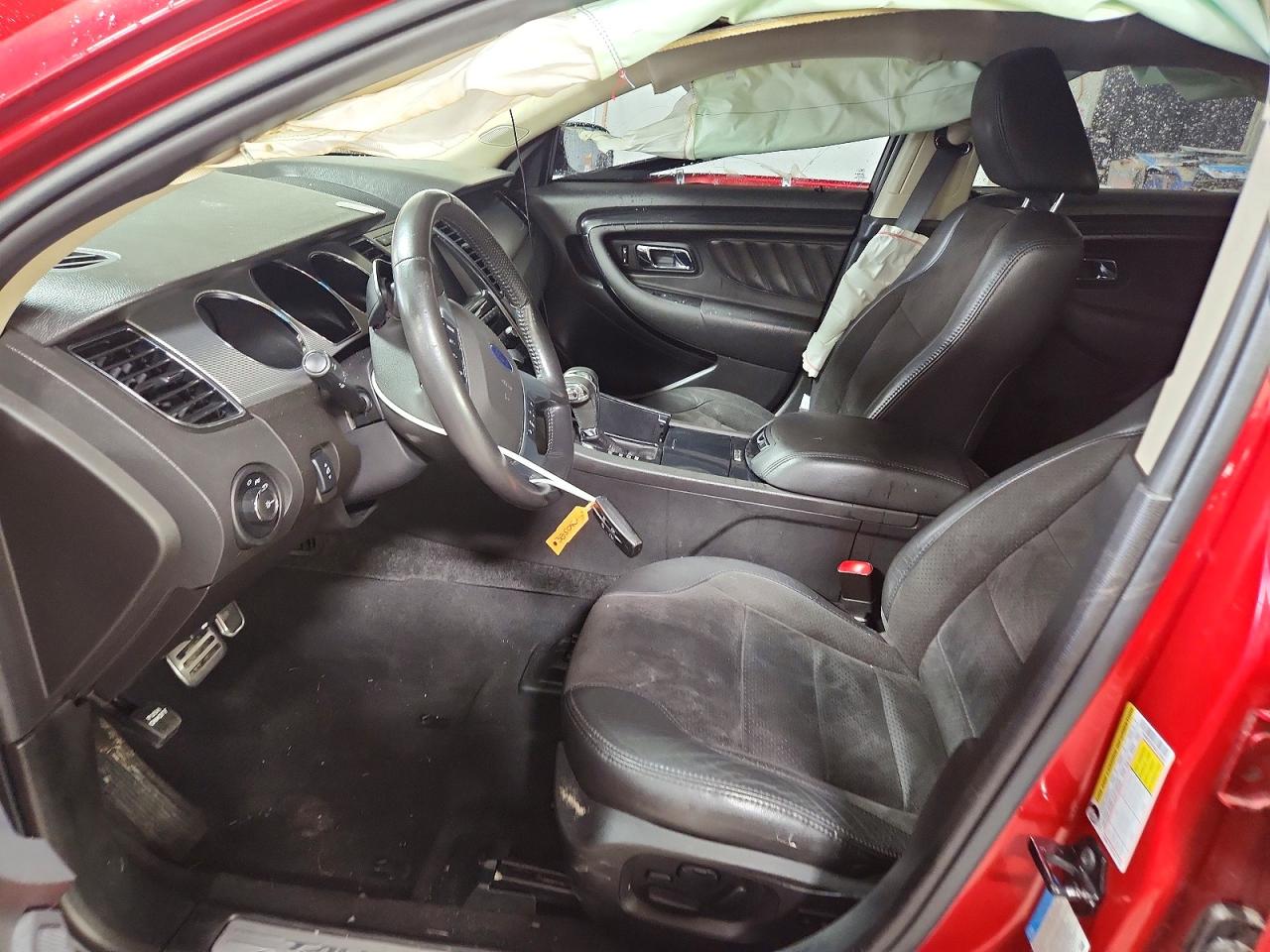 2010 Ford Taurus Sho Red vin: 1FAHP2KT8AG123643