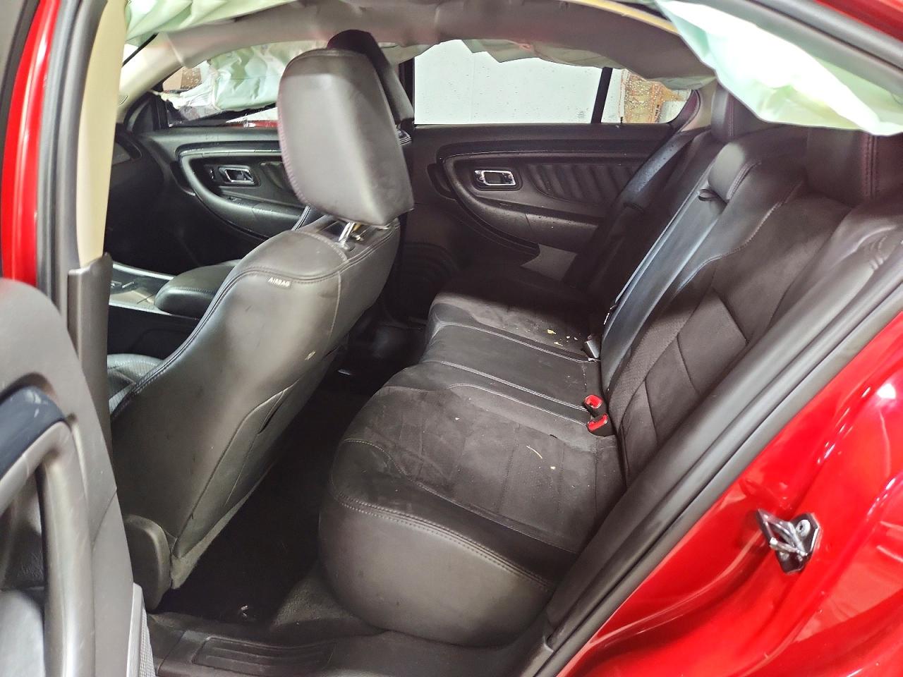 2010 Ford Taurus Sho Red vin: 1FAHP2KT8AG123643