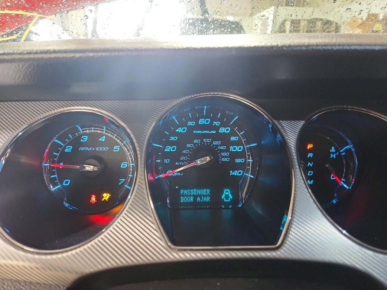 2010 Ford Taurus Sho Red vin: 1FAHP2KT8AG123643