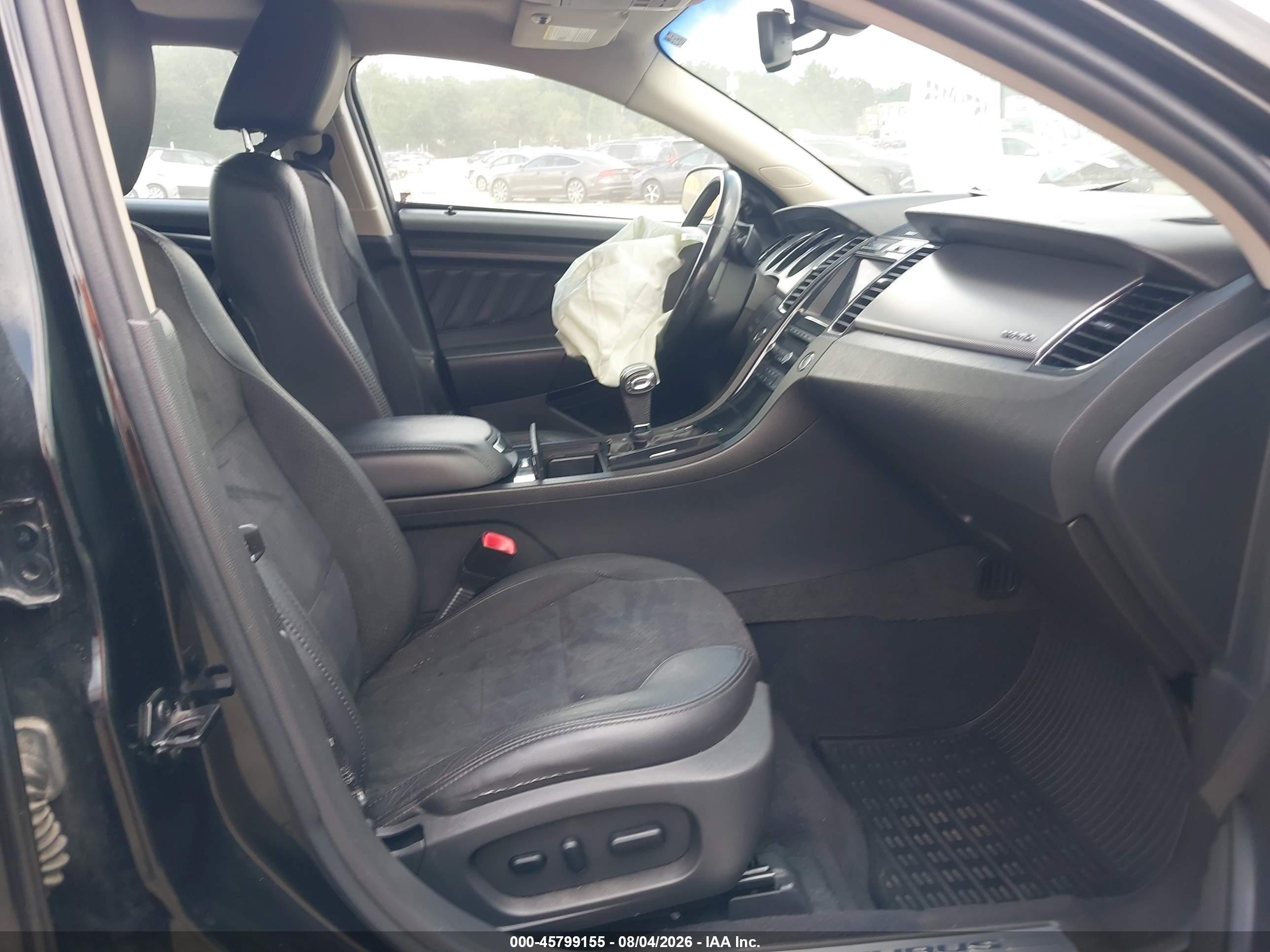 2011 Ford Taurus Sho Black vin: 1FAHP2KT8BG140251
