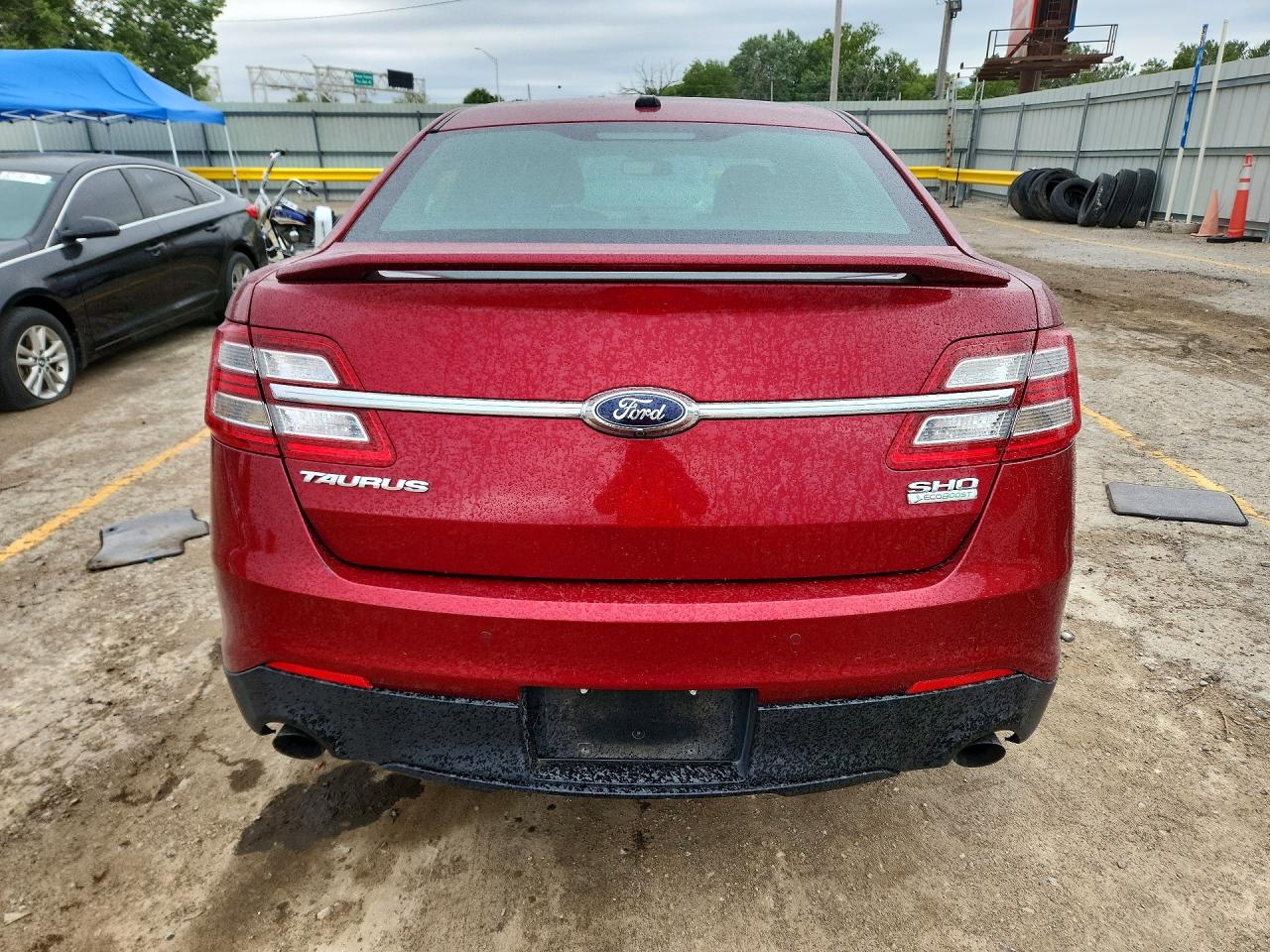 2013 Ford Taurus Sho Красный vin: 1FAHP2KT8DG150233