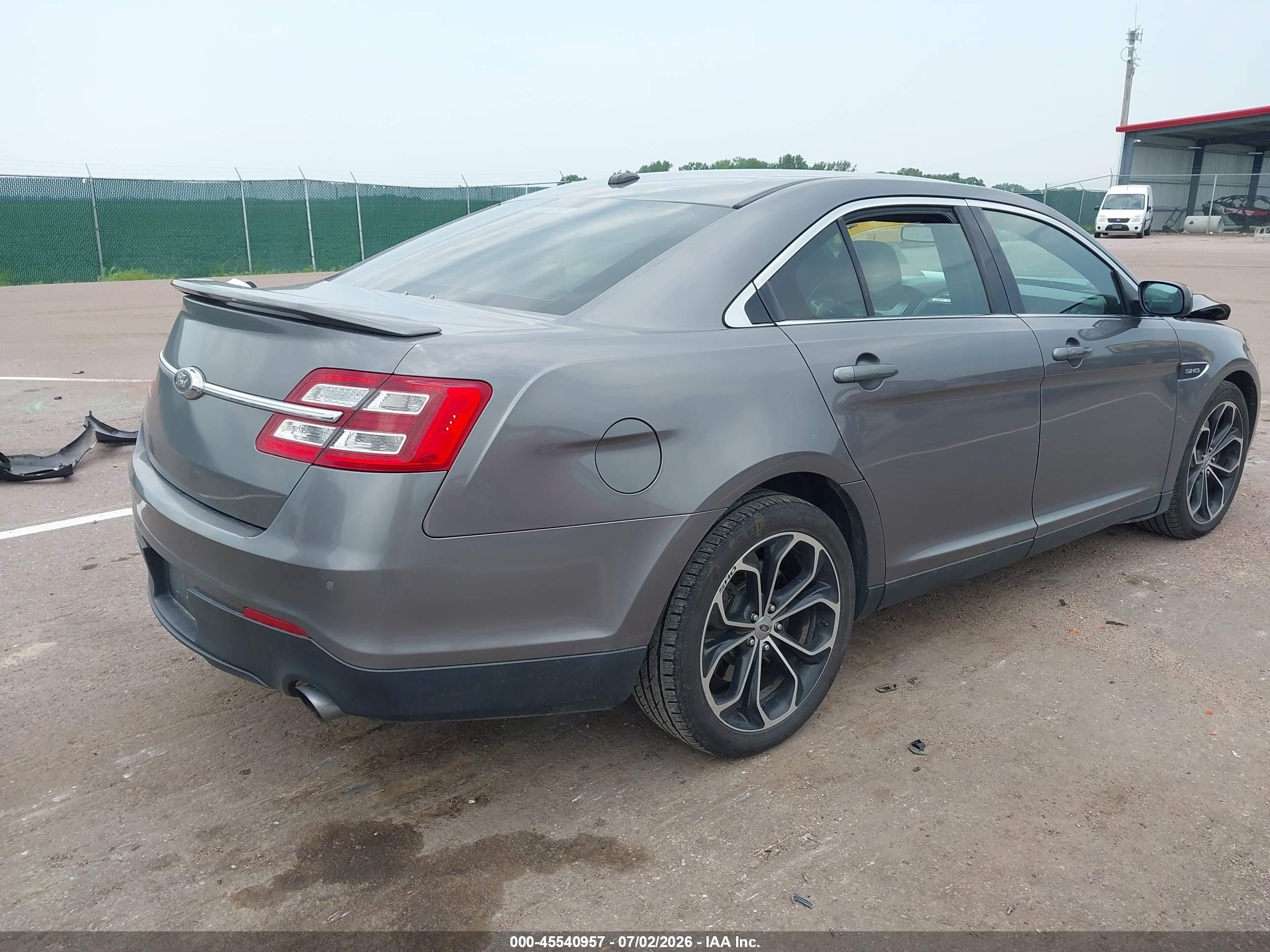 2013 Ford Taurus Sho Gray vin: 1FAHP2KT8DG155805