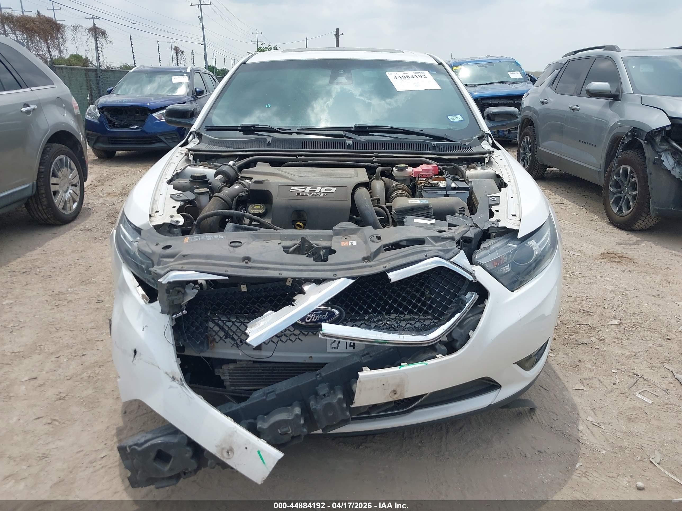 2015 Ford Taurus Sho White vin: 1FAHP2KT8FG203144